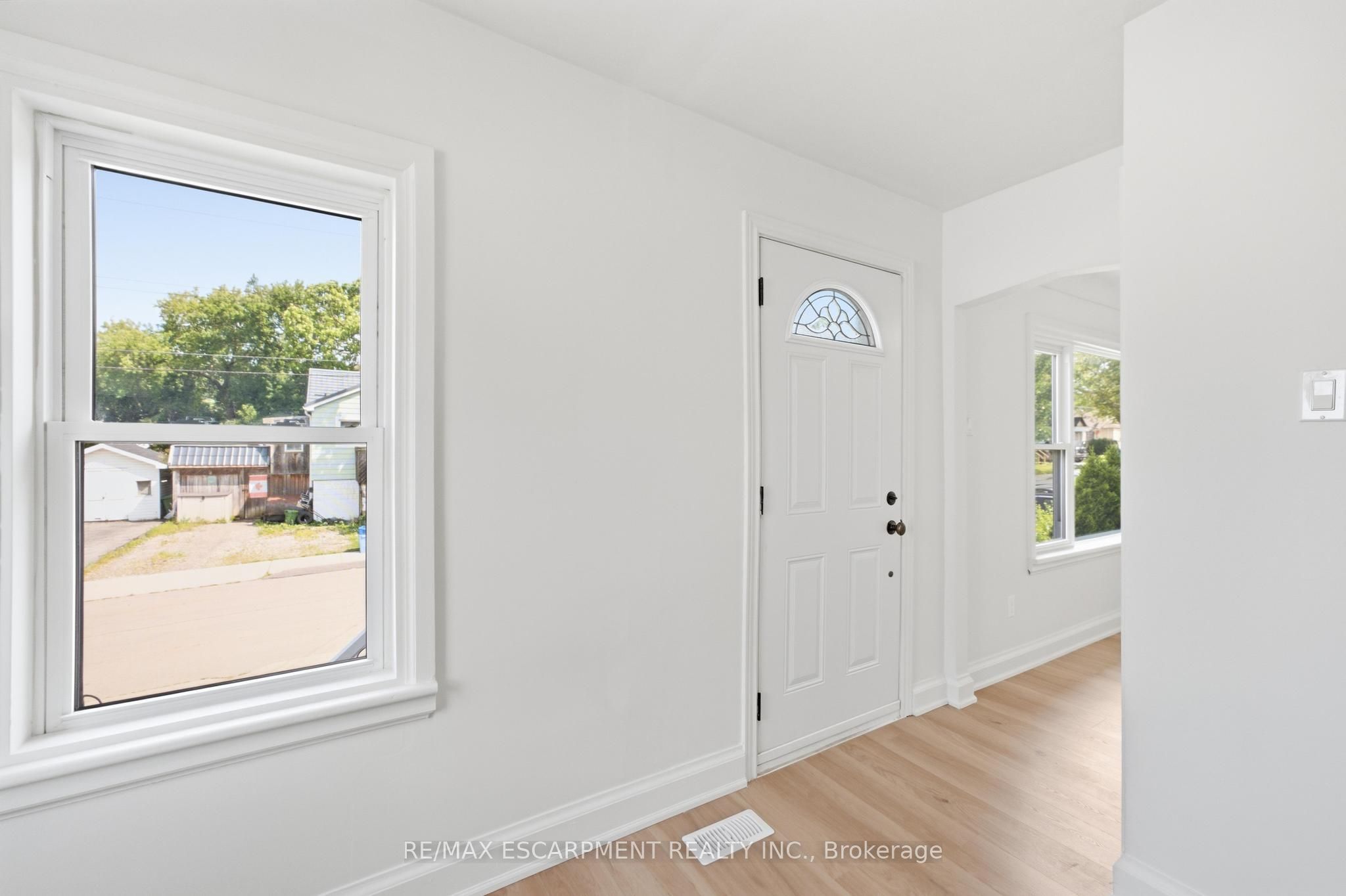 22 David Avenue Property Photo 5