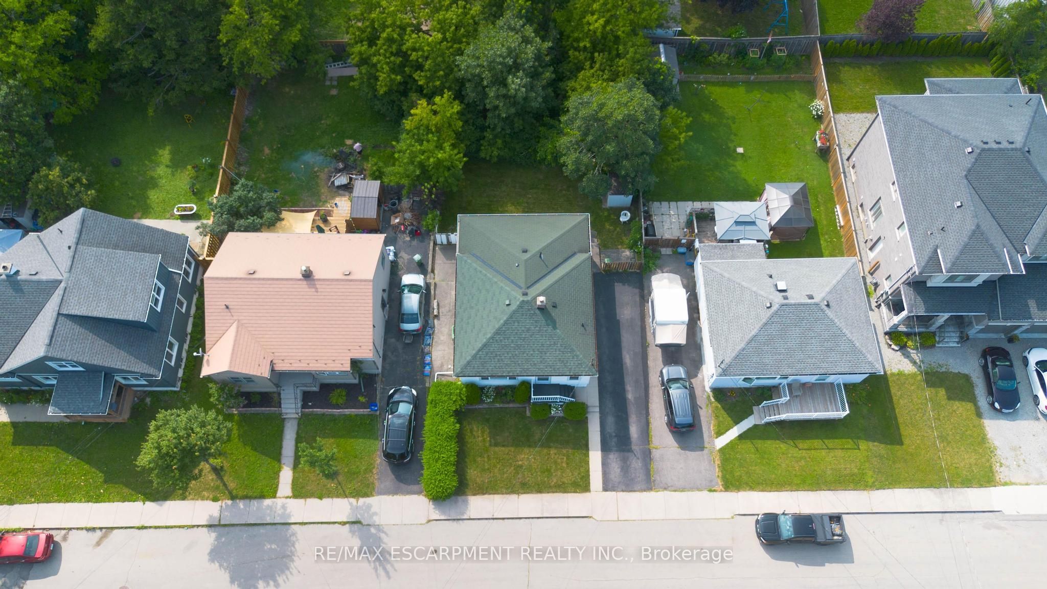 22 David Avenue Property Photo 33