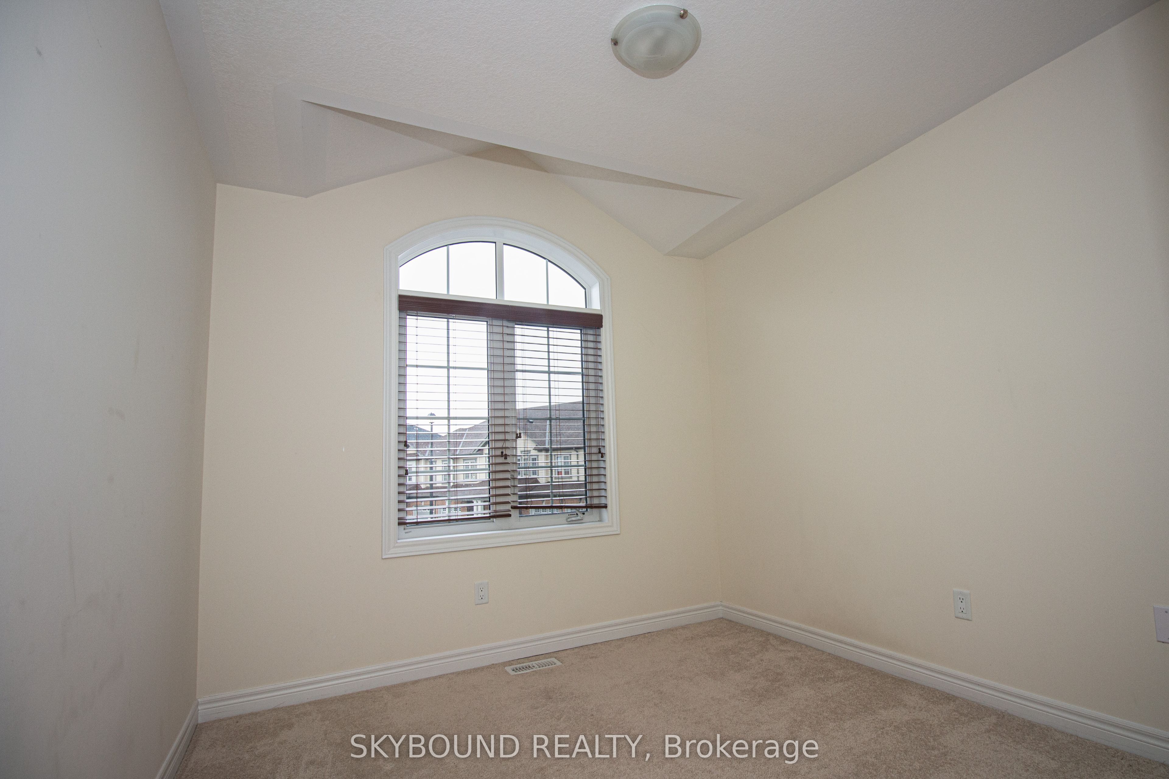 755 Linden Drive 30 Property Photo 14