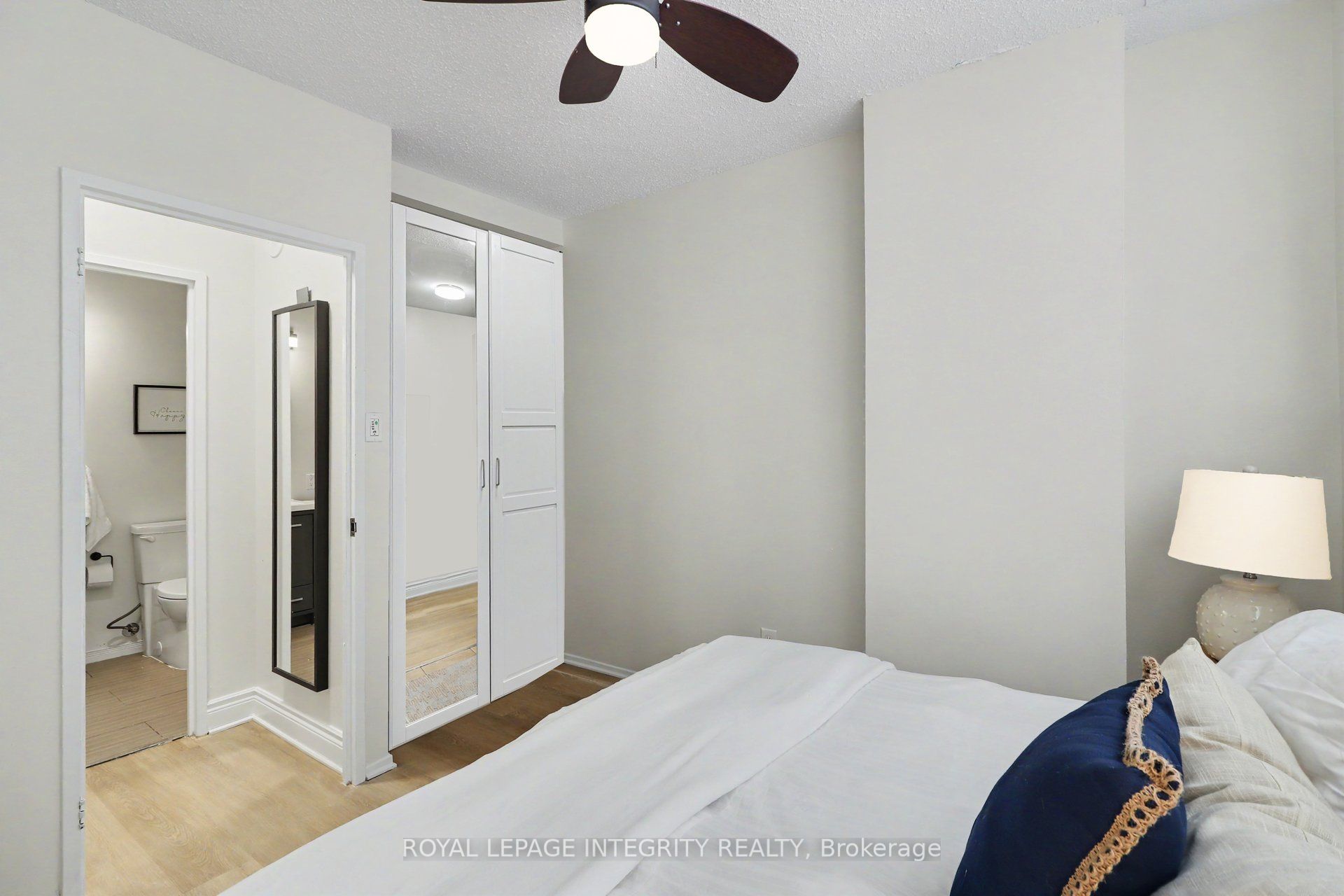 200 Bay Street S 102 Property Photo 21