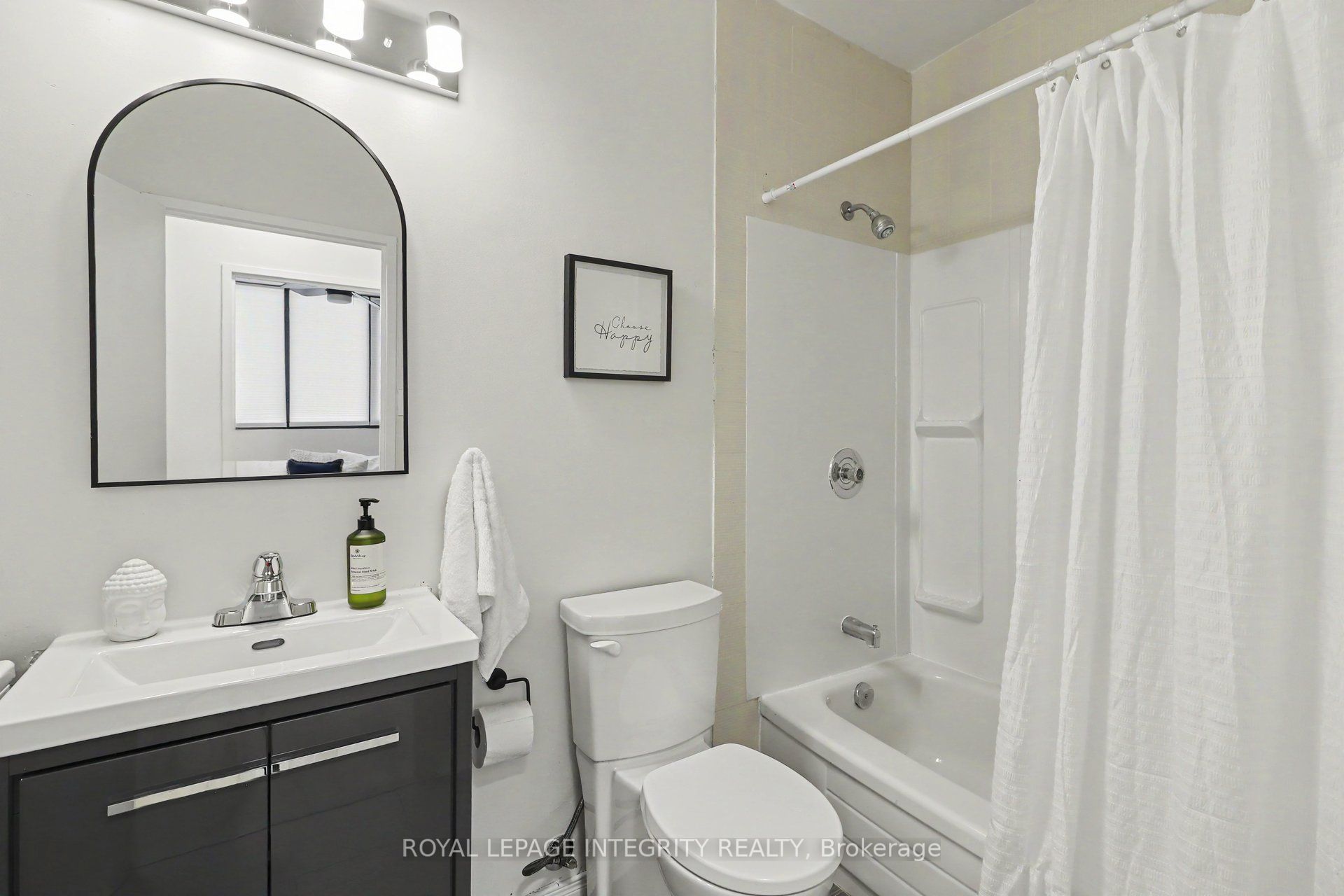 200 Bay Street S 102 Property Photo 24
