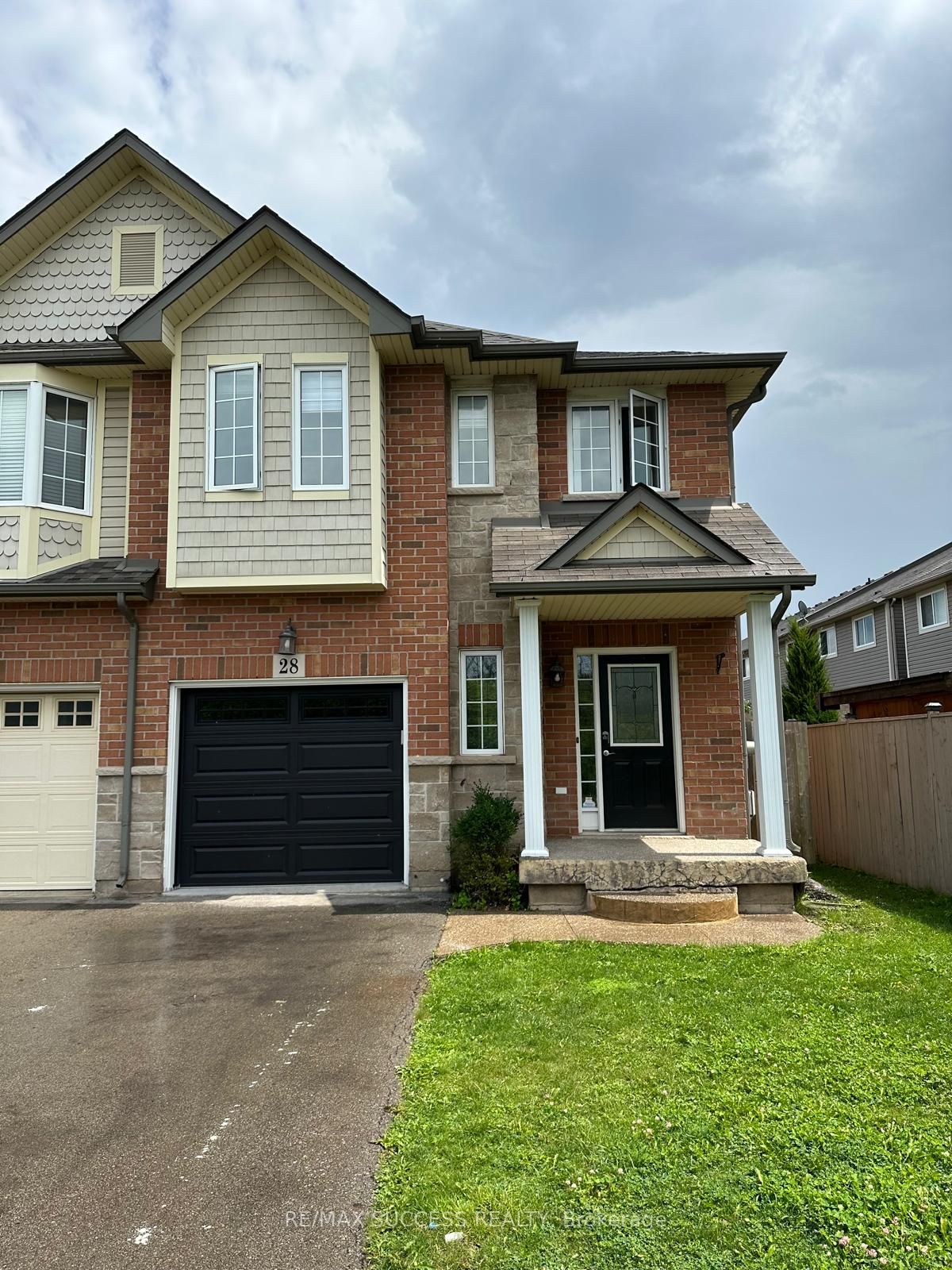 28 Dartmouth Gate Property Photo 1