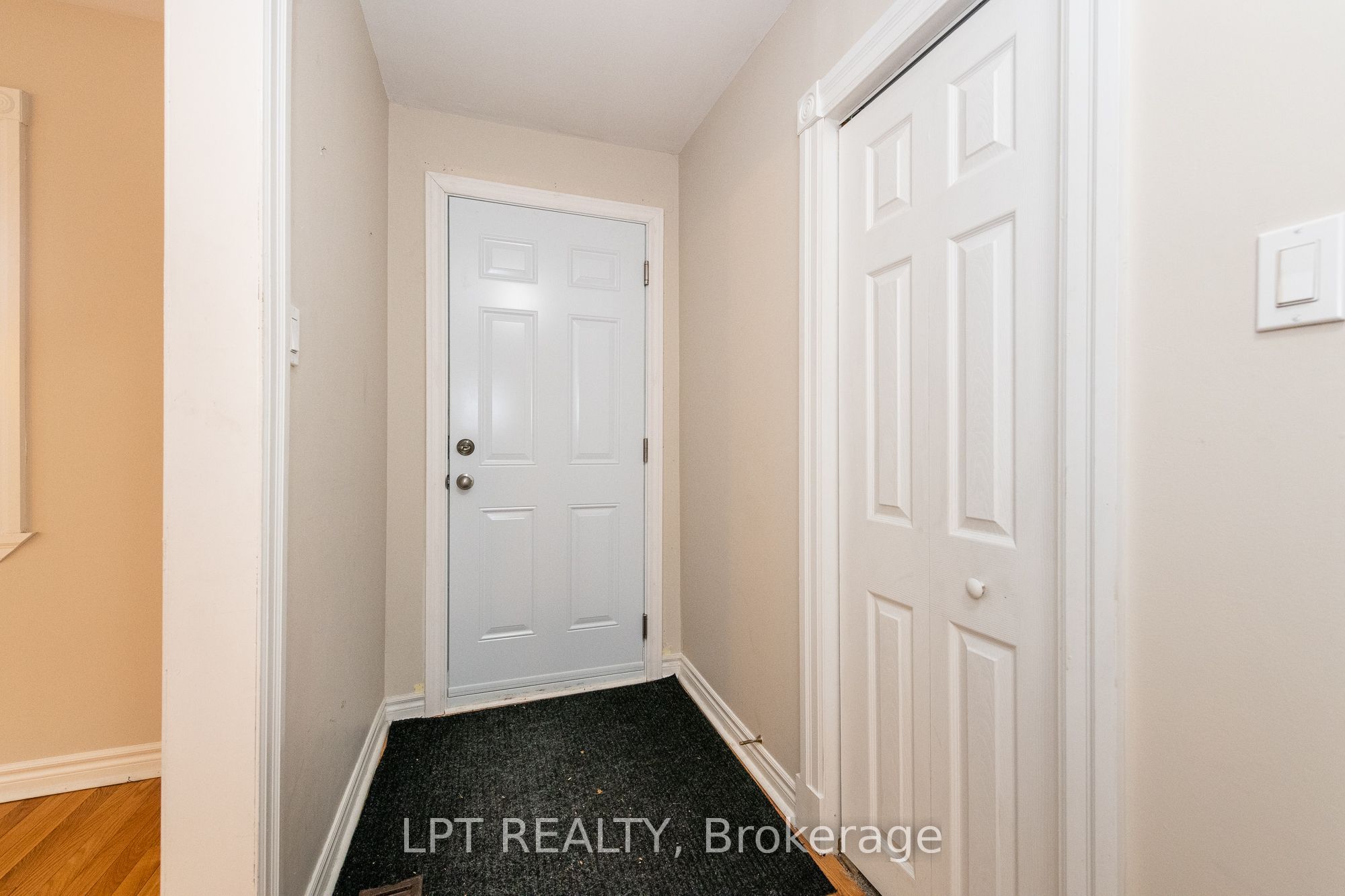 1474 Goth Avenue Property Photo 5