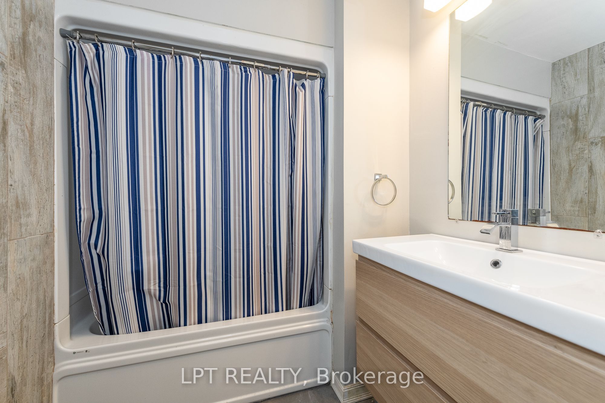 1474 Goth Avenue Property Photo 22