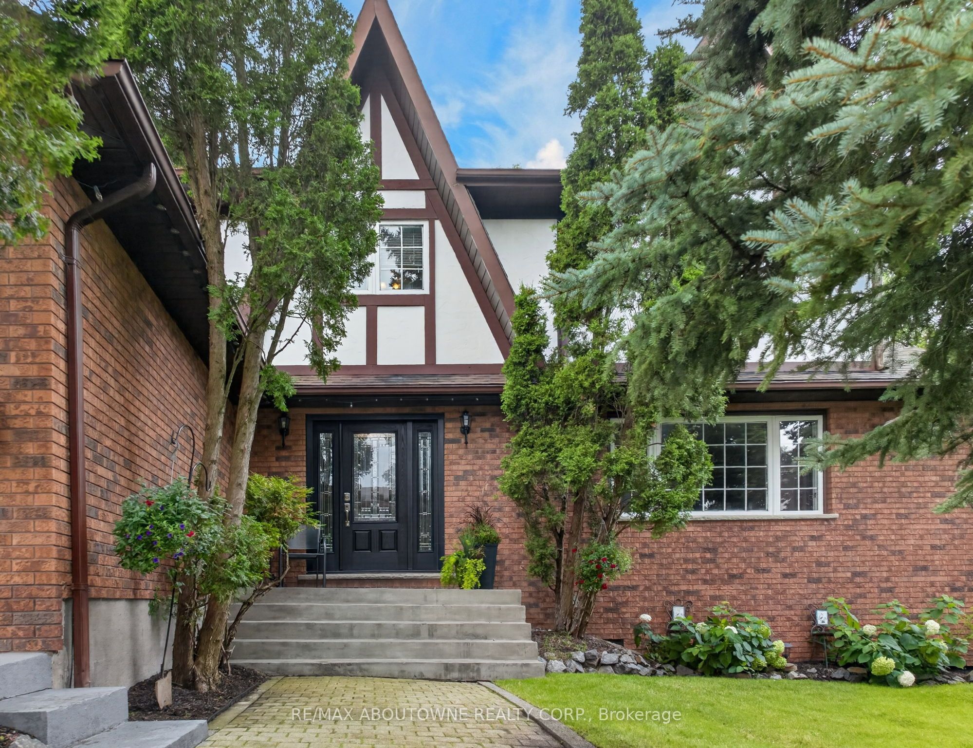 2023 Latimer Crescent Property Photo 3