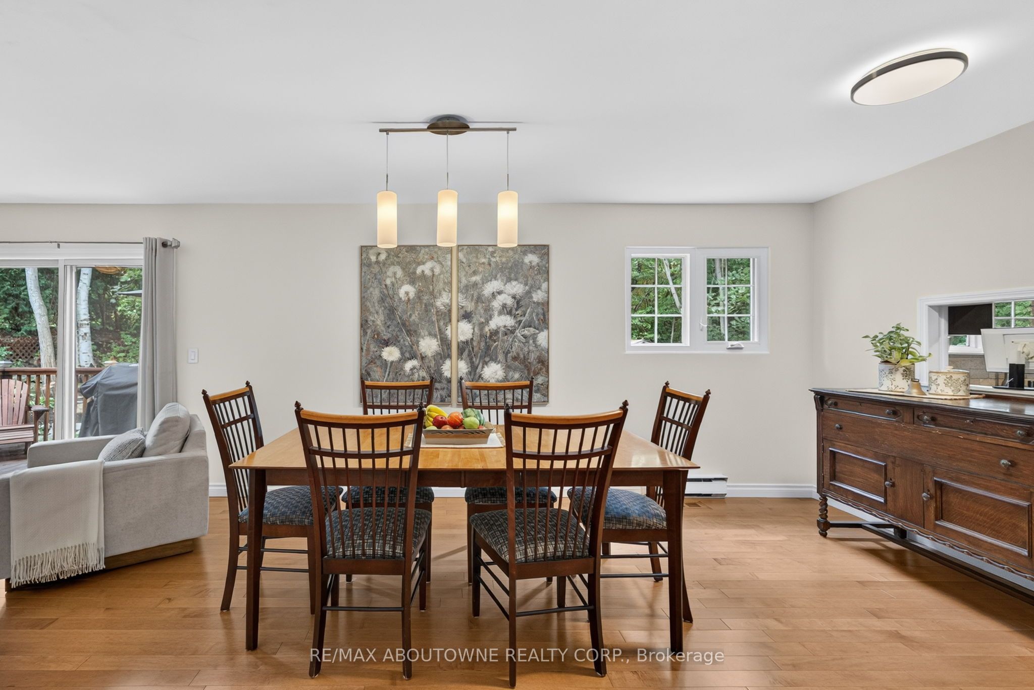 2023 Latimer Crescent Property Photo 8