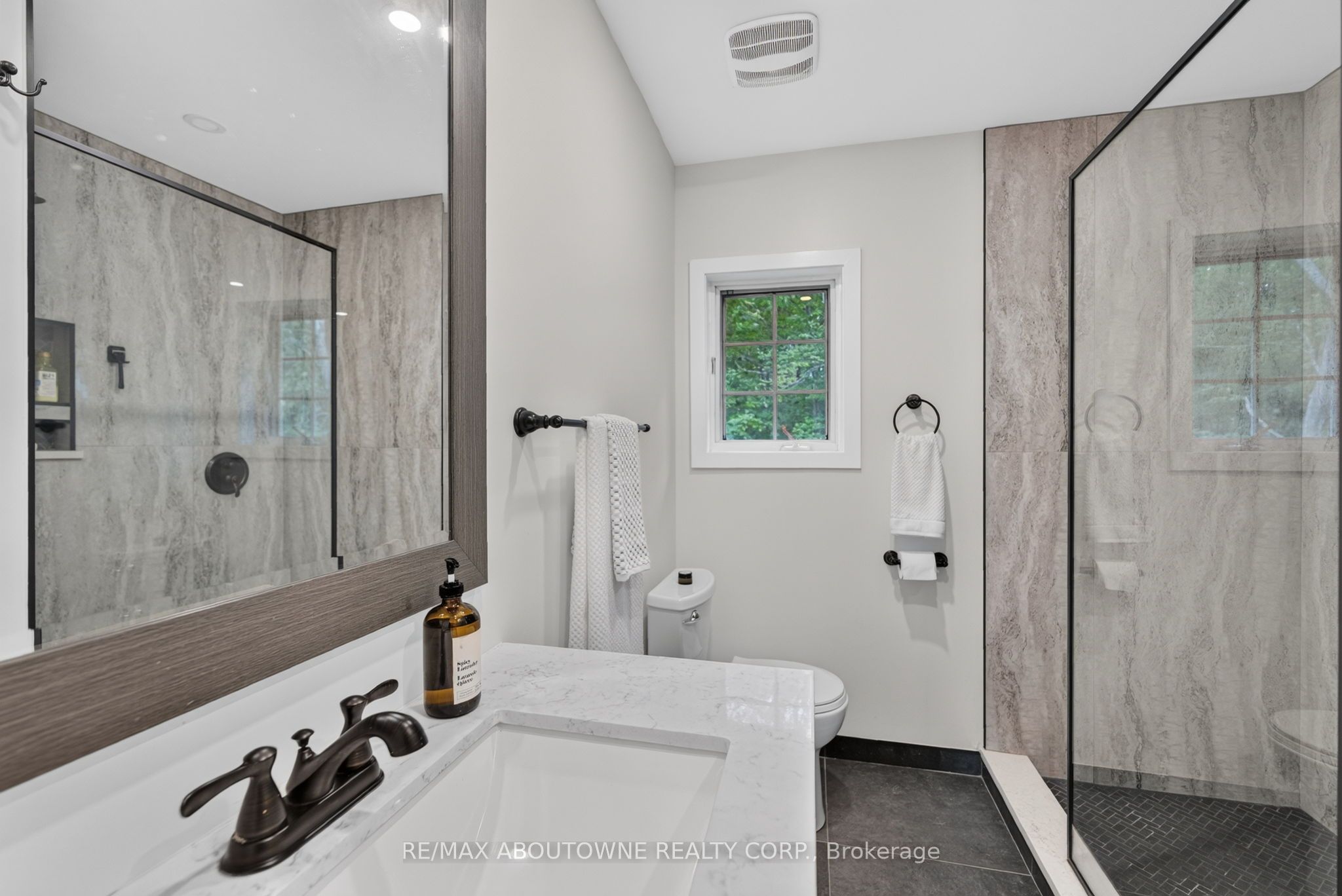2023 Latimer Crescent Property Photo 33