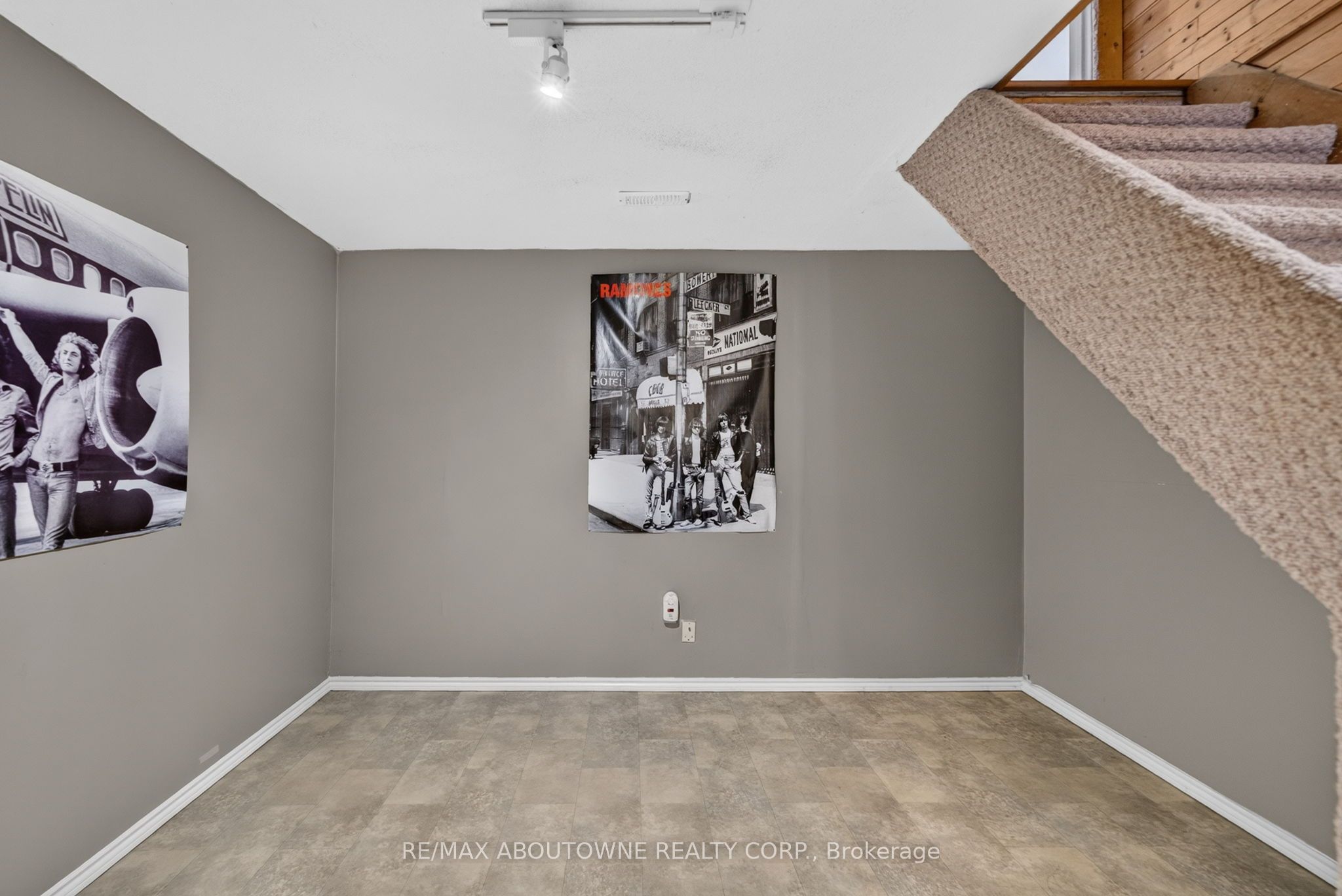 2023 Latimer Crescent Property Photo 36