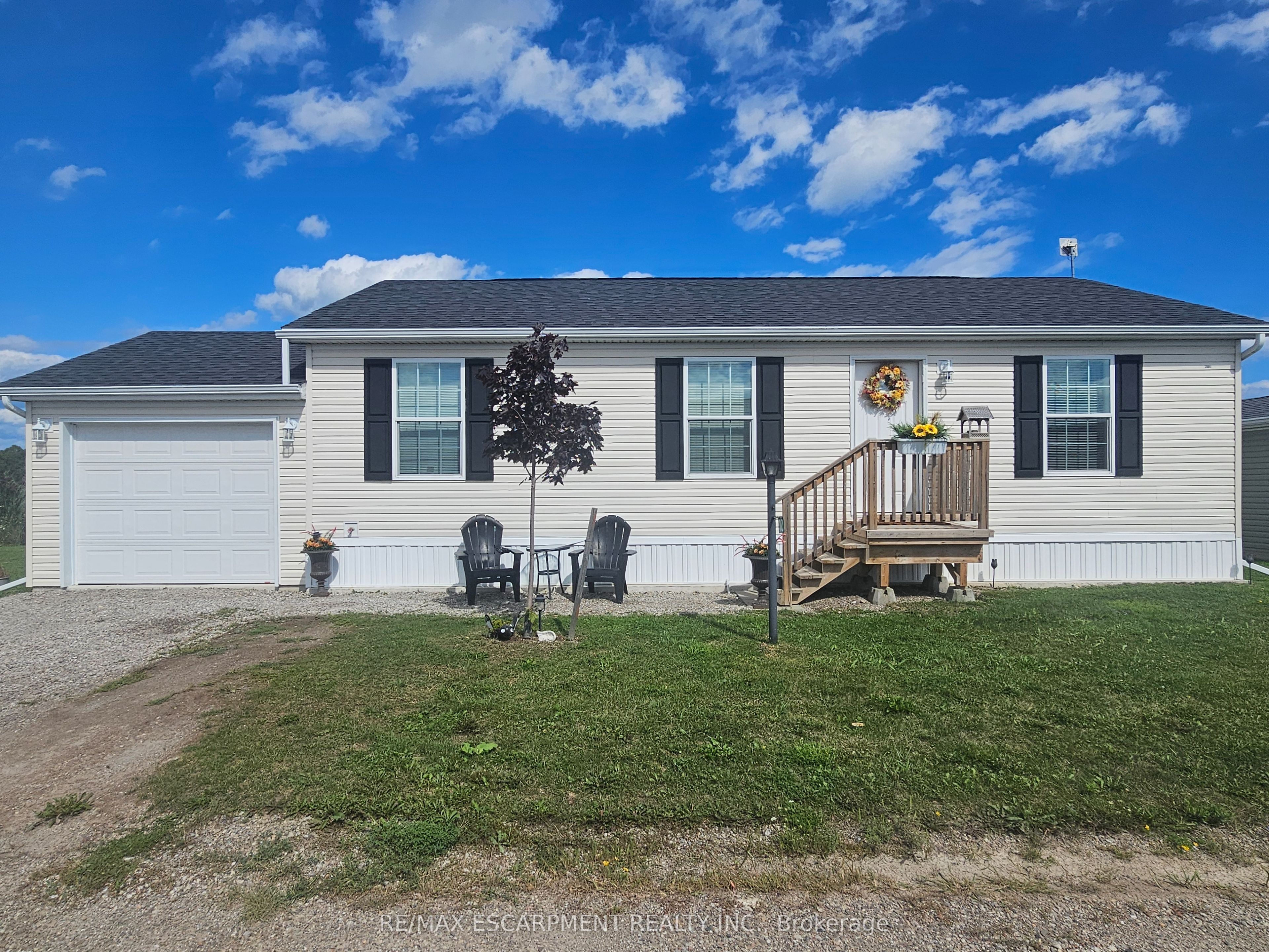 10 Marsh Cove Property Photo 1