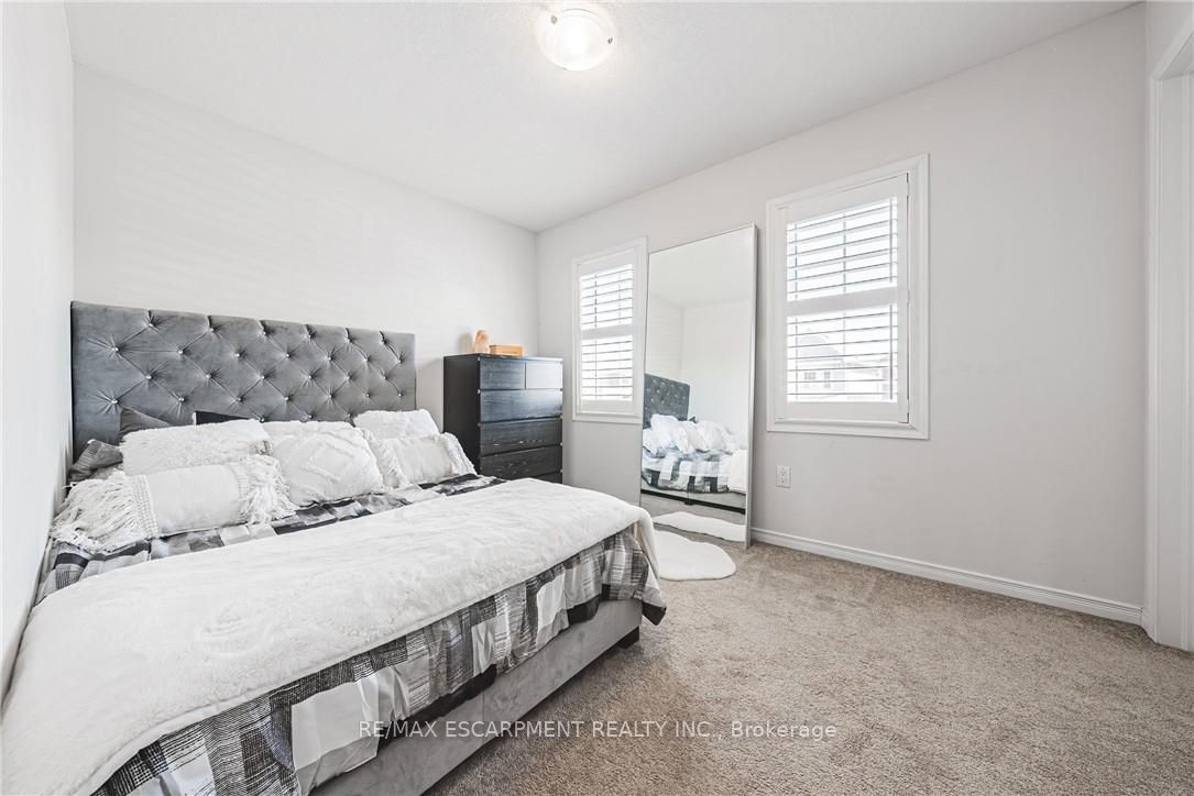 11 Mcwatters Street Main Property Photo 22