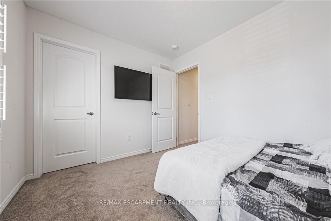 11 Mcwatters Street Main Property Photo 24