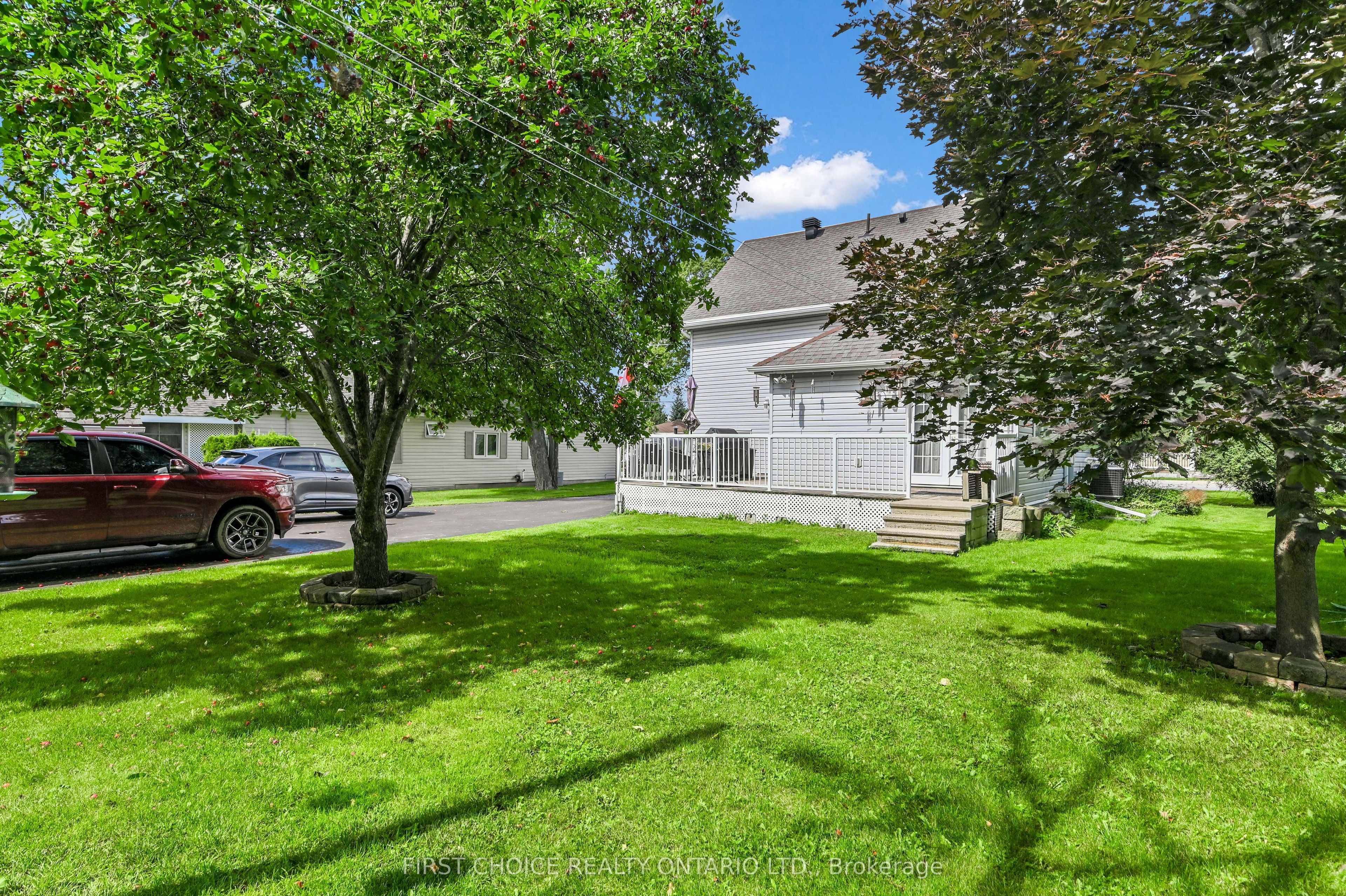 235 Ottawa Street Property Photo 33