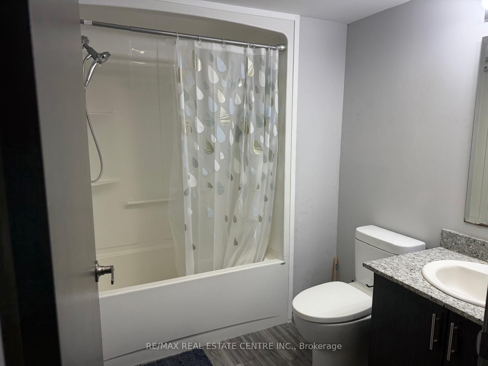 275 Larch Street B 104 Property Photo 6