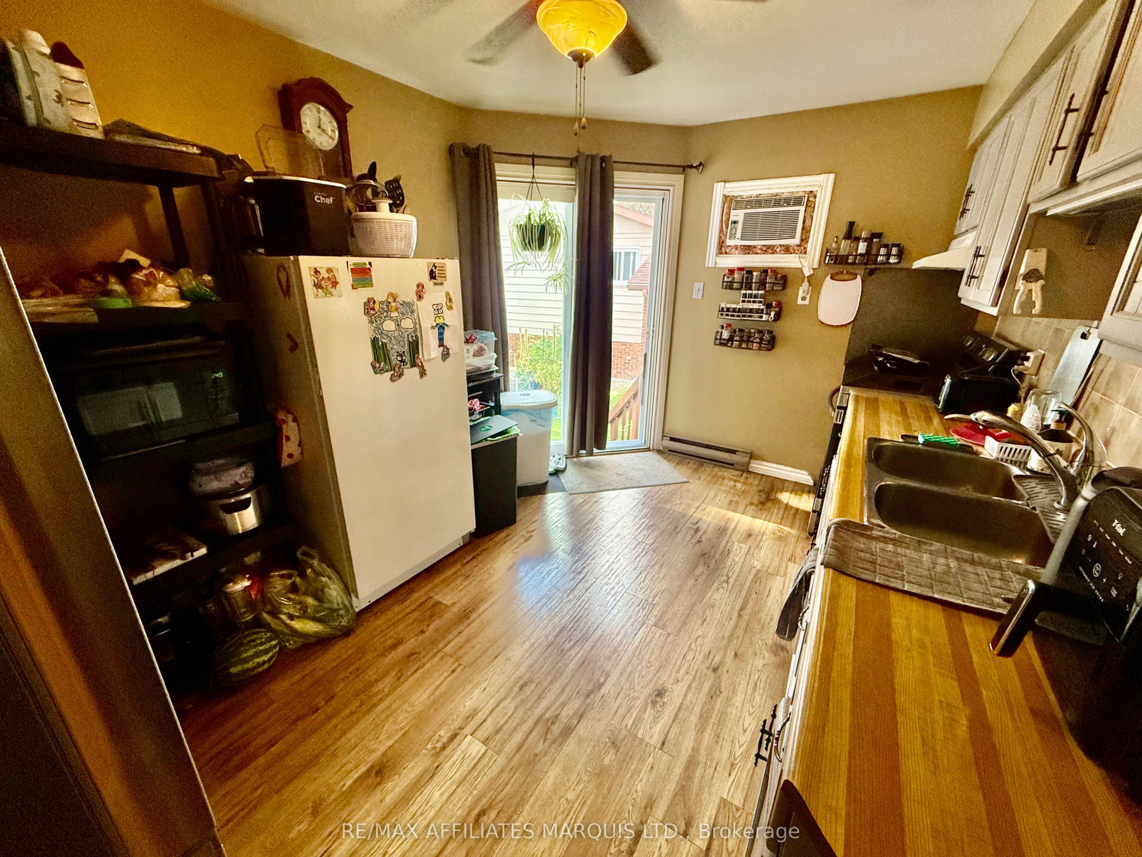 574 Lynwood Drive Property Photo 9