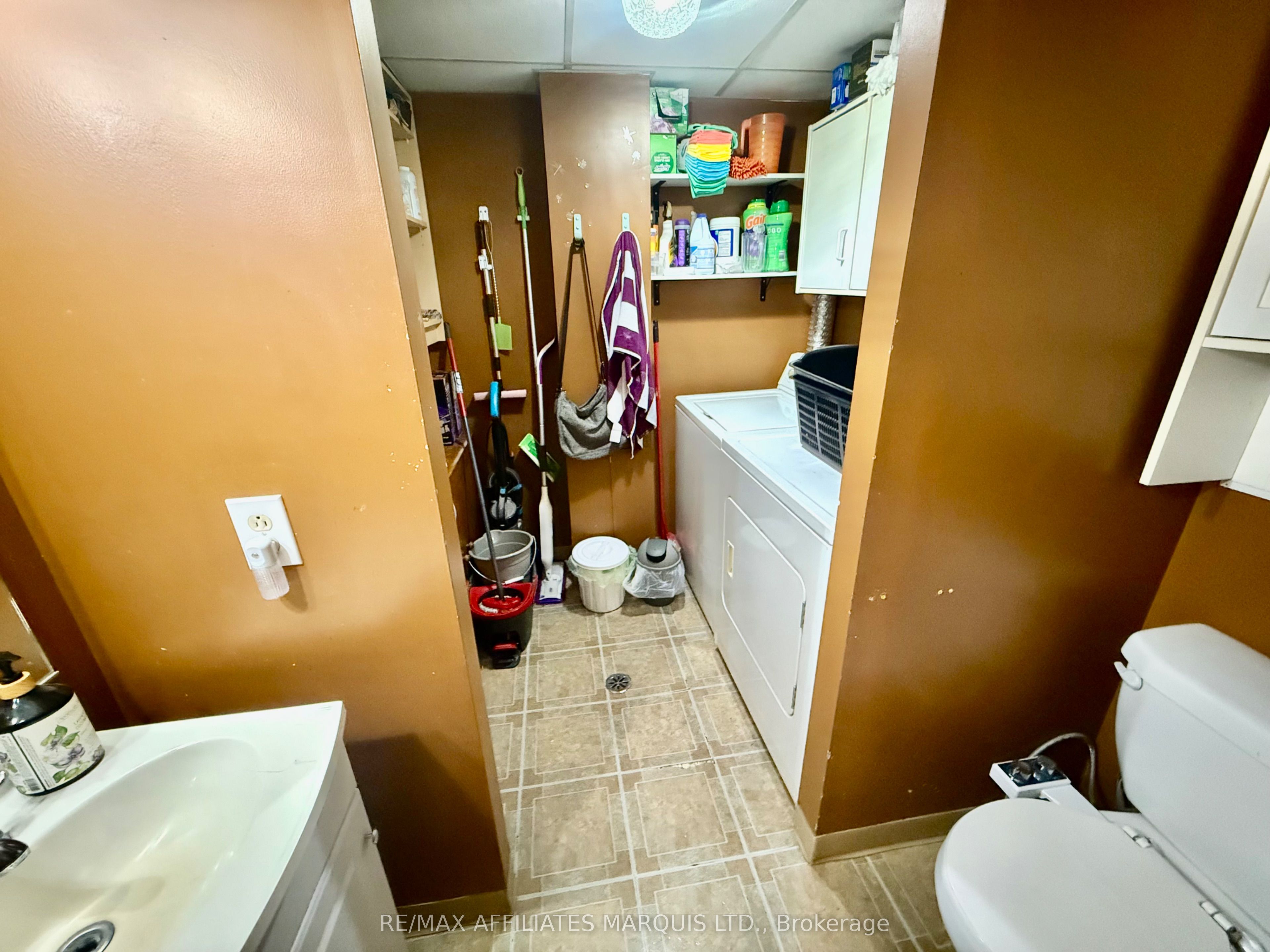 574 Lynwood Drive Property Photo 18