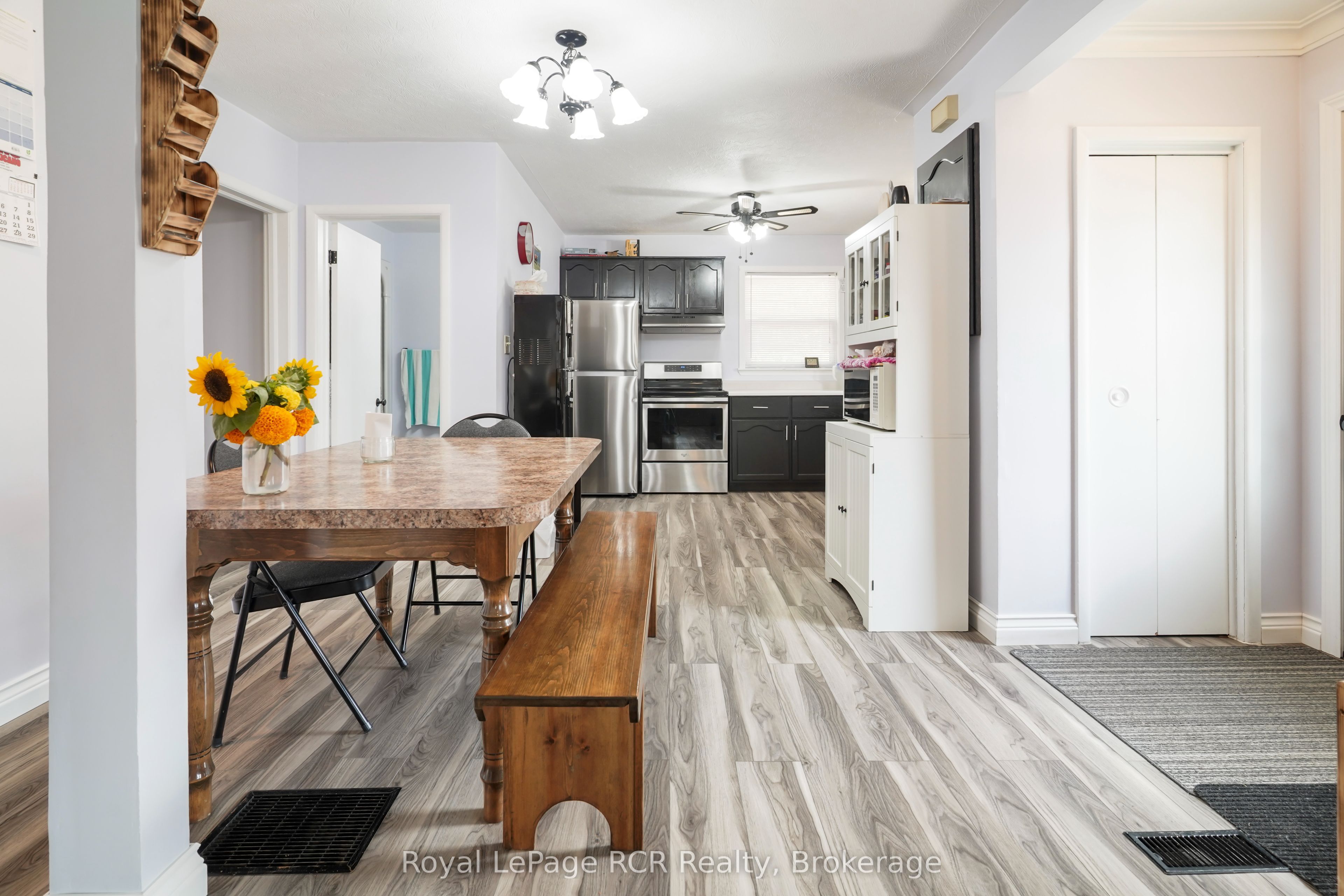 16 Patrick Street W Property Photo 8