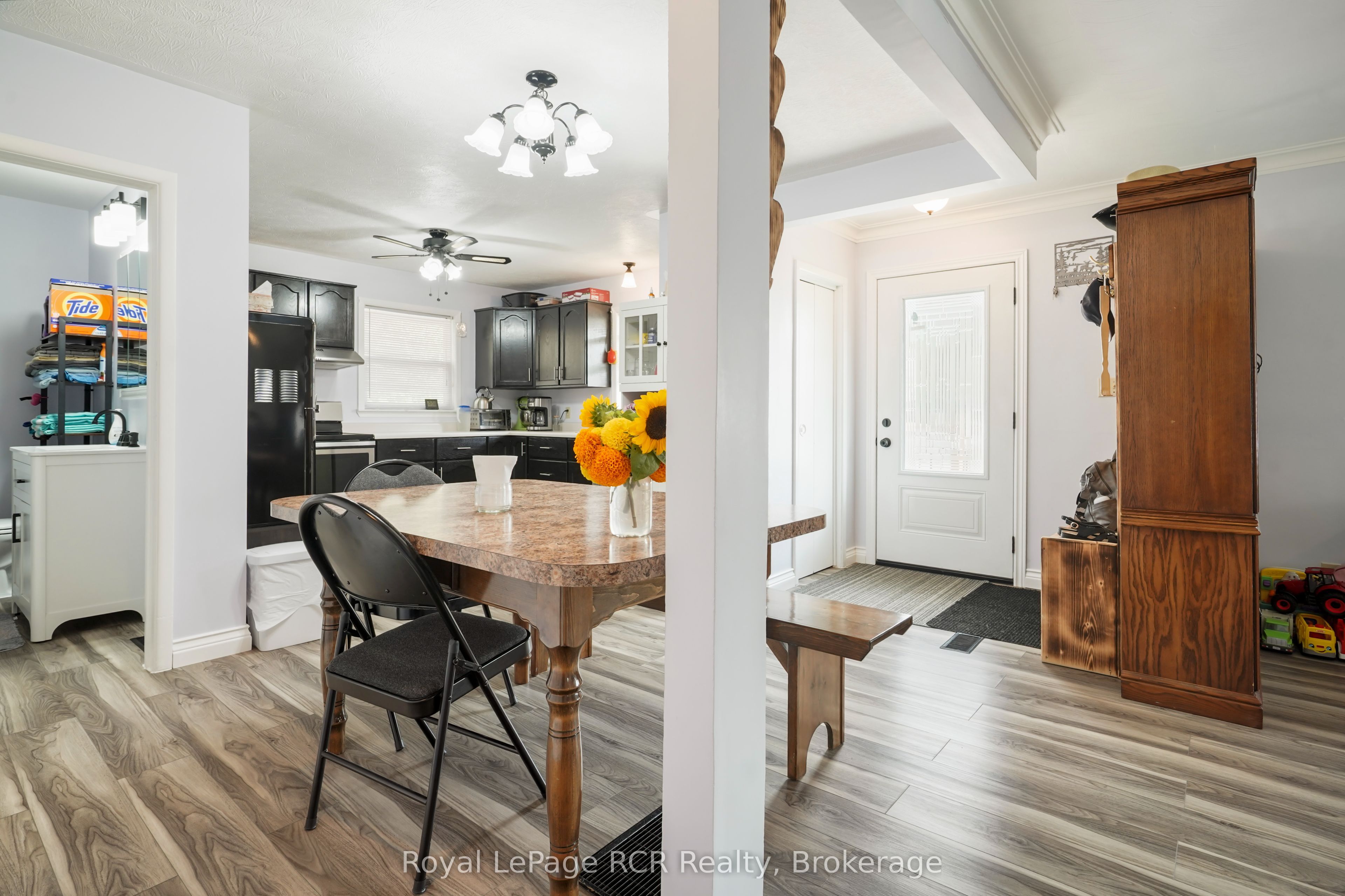 16 Patrick Street W Property Photo 11