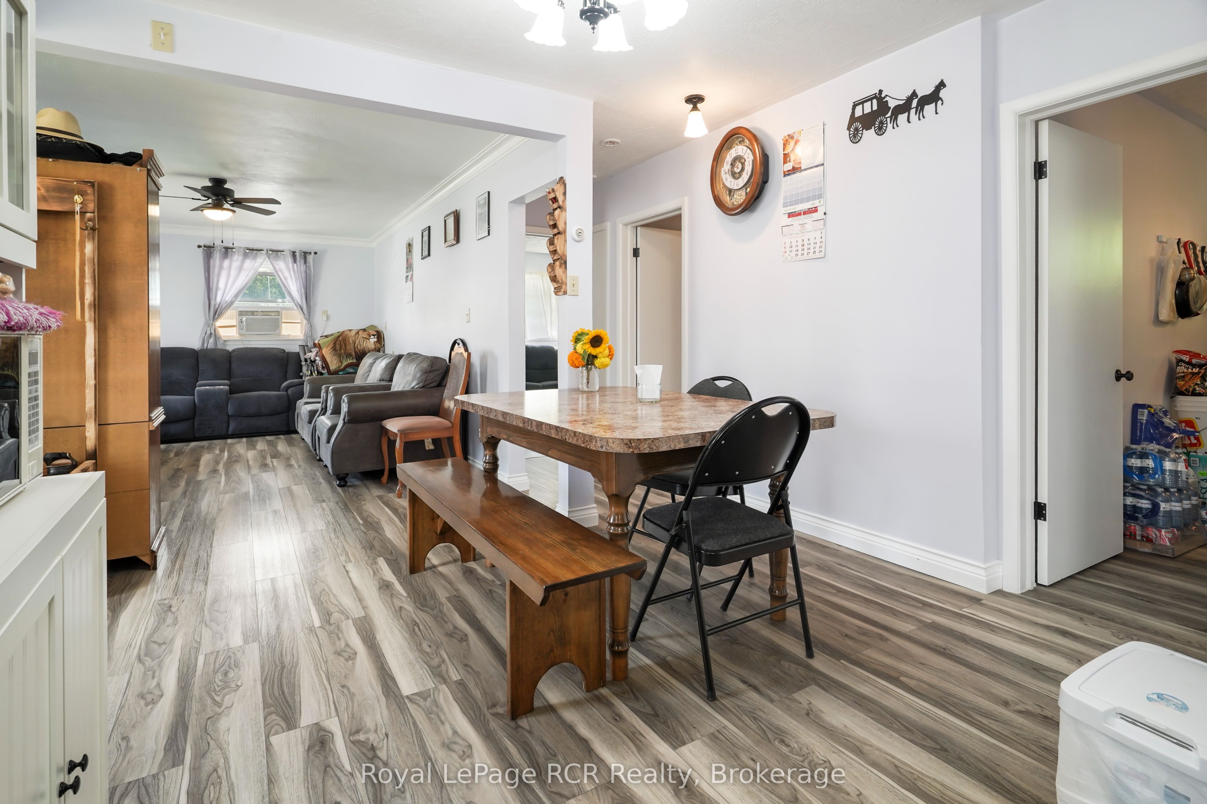16 Patrick Street W Property Photo 13