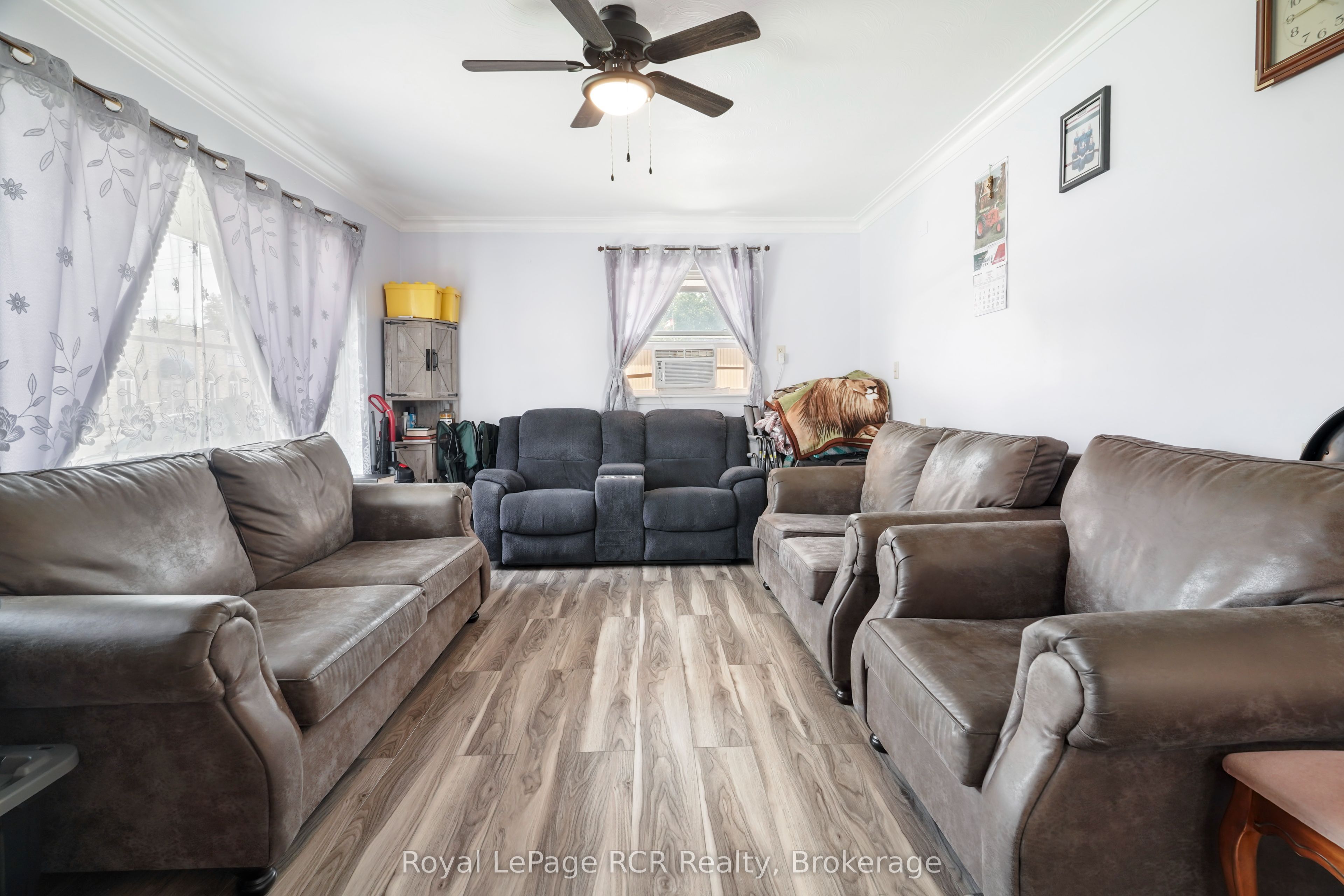 16 Patrick Street W Property Photo 15