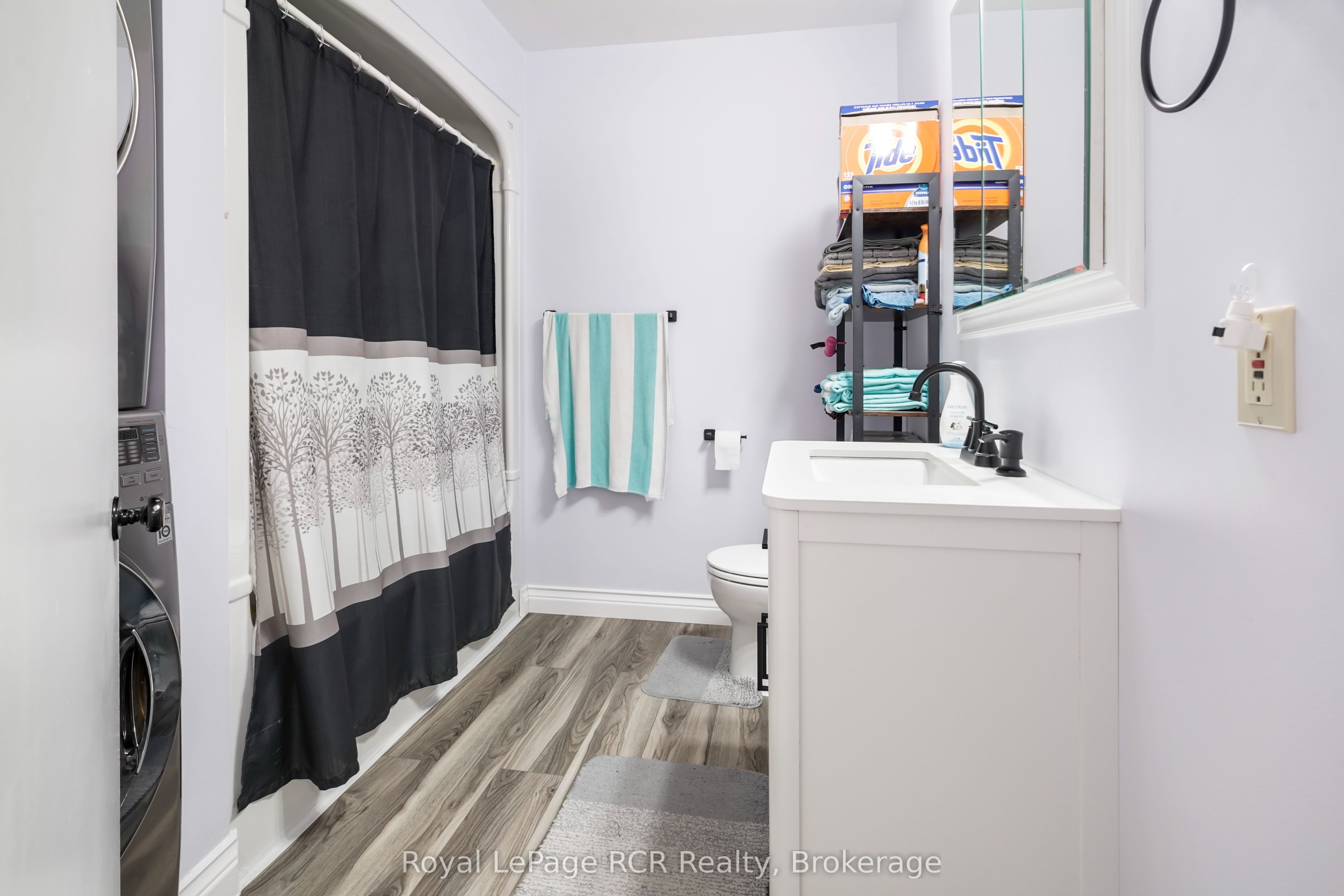 16 Patrick Street W Property Photo 20