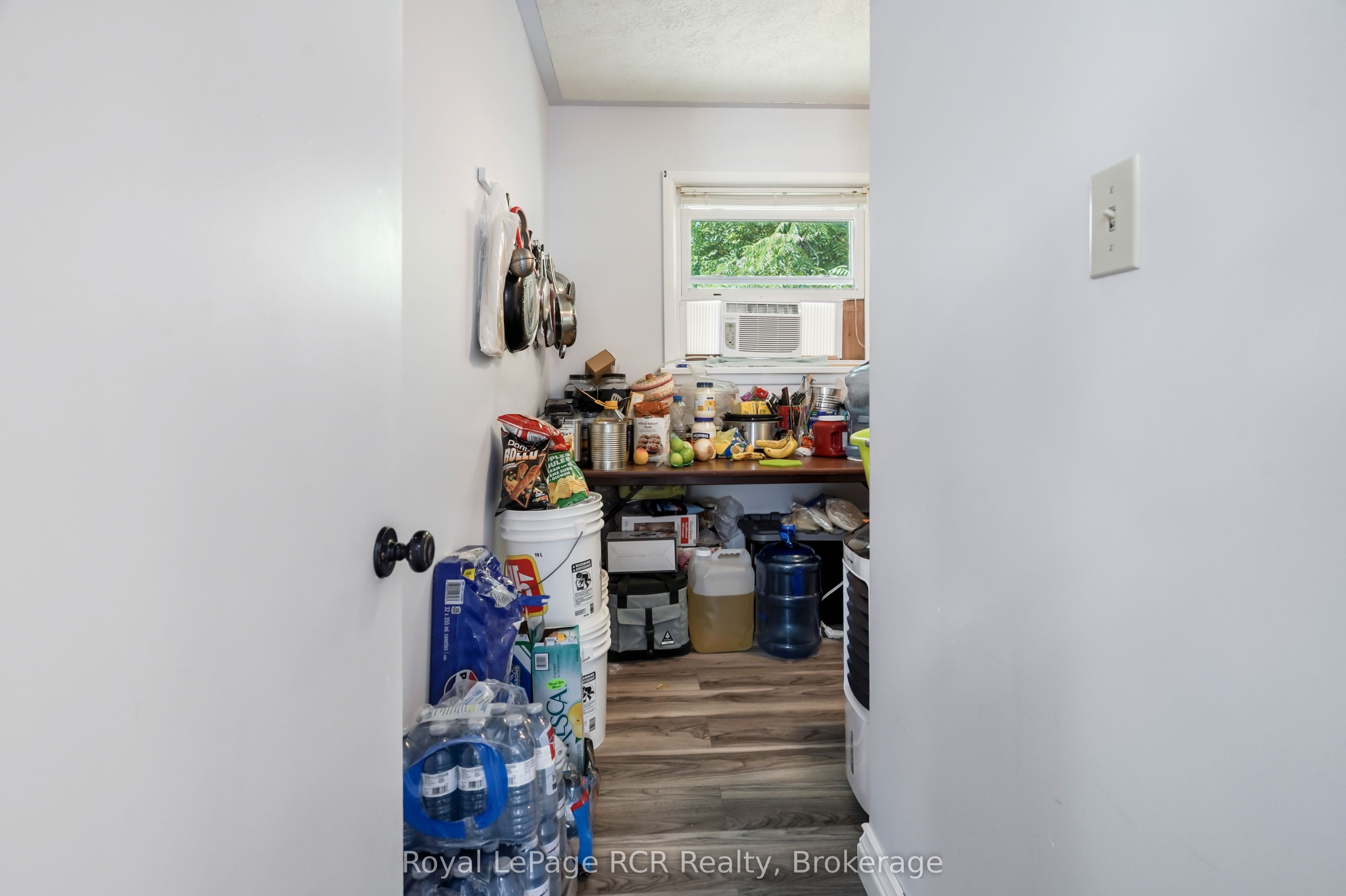 16 Patrick Street W Property Photo 22