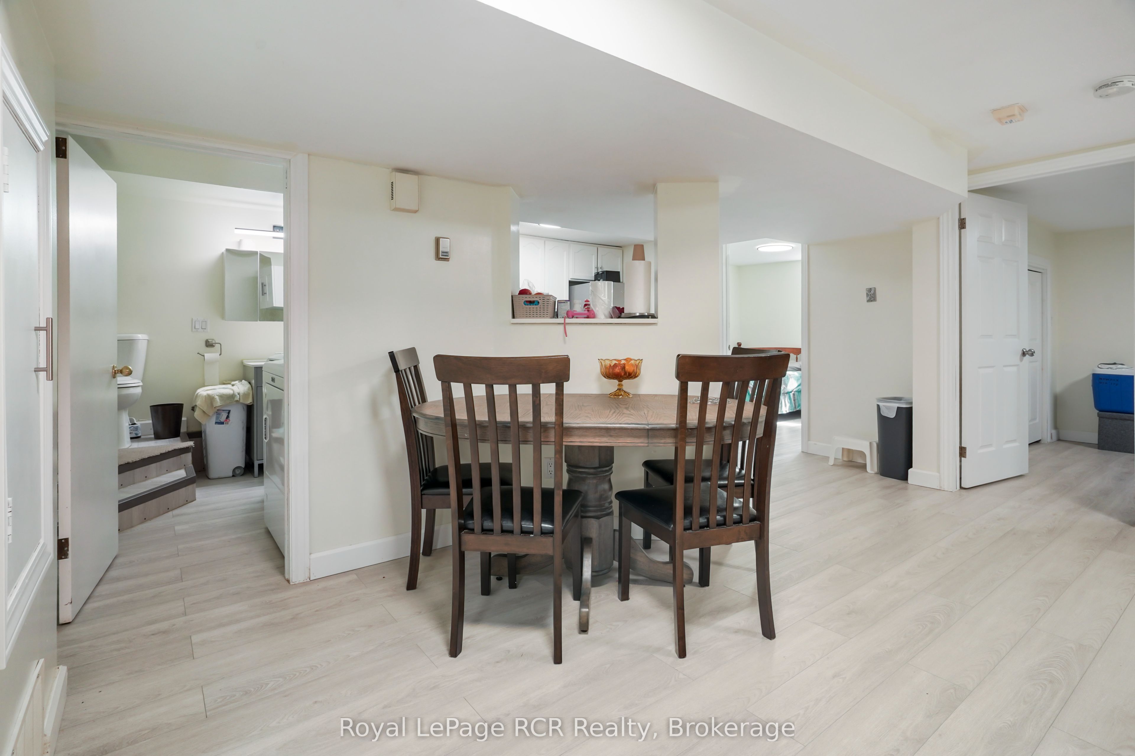16 Patrick Street W Property Photo 26