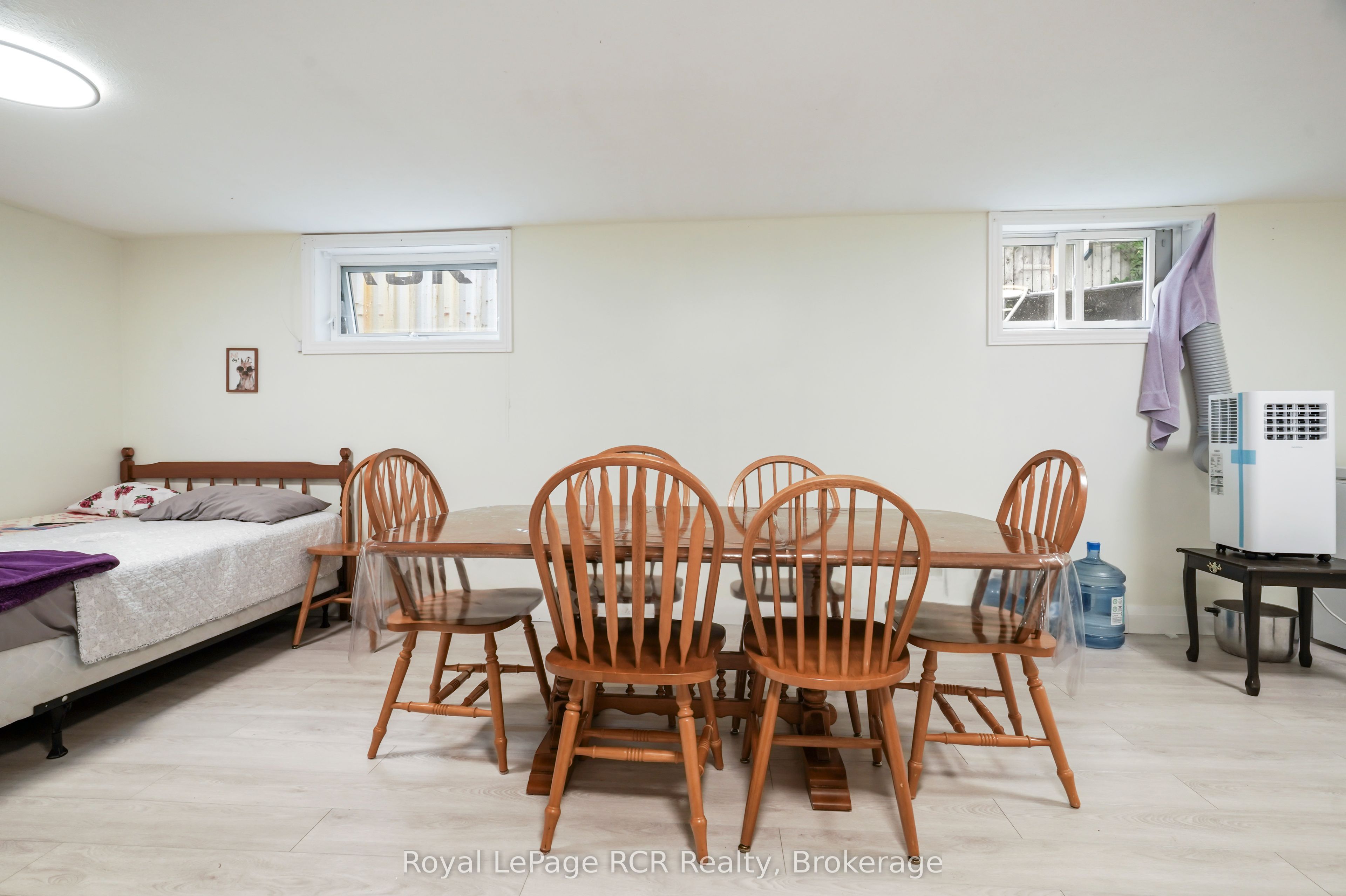16 Patrick Street W Property Photo 39