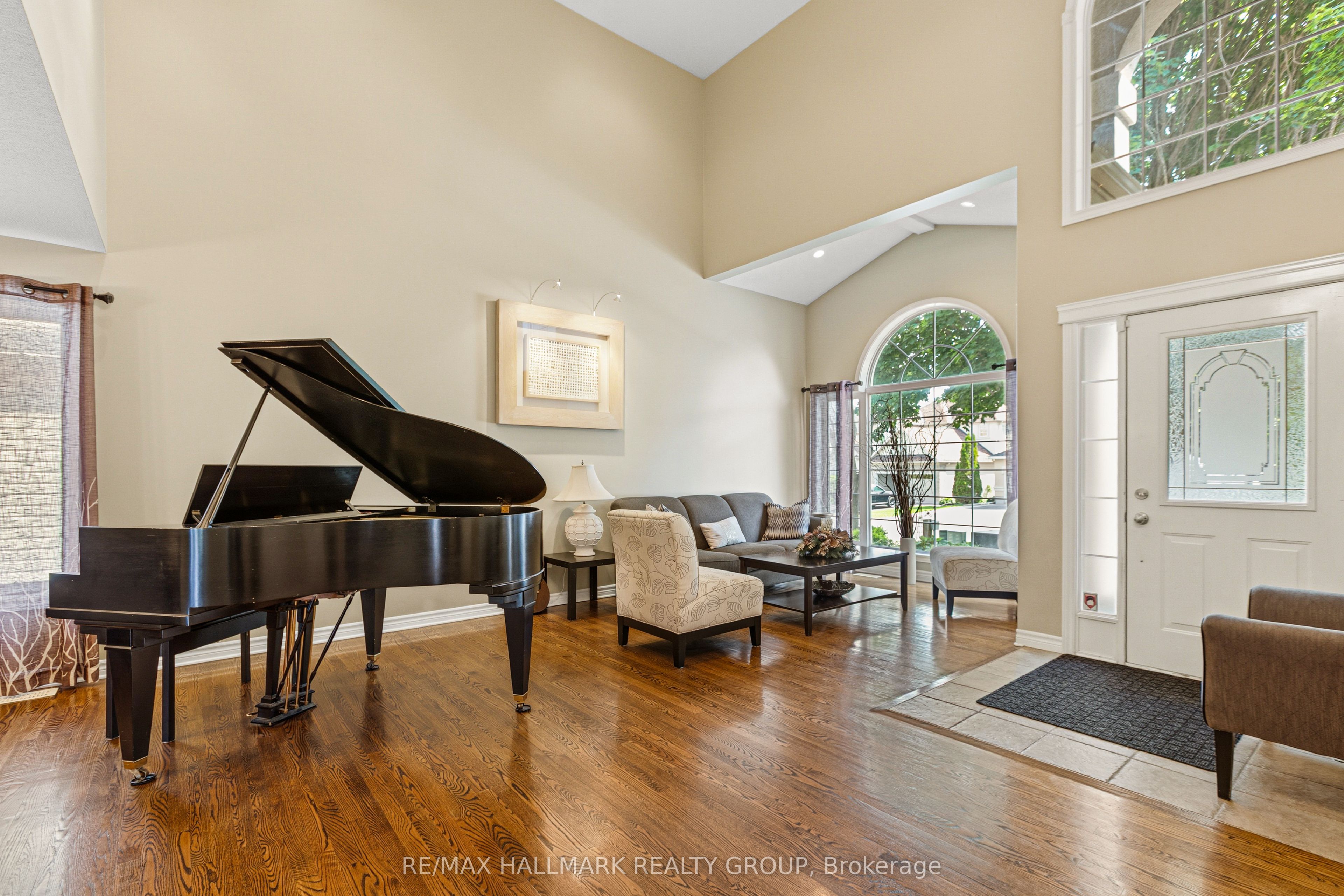 9 Blackshire Circle Property Photo 6
