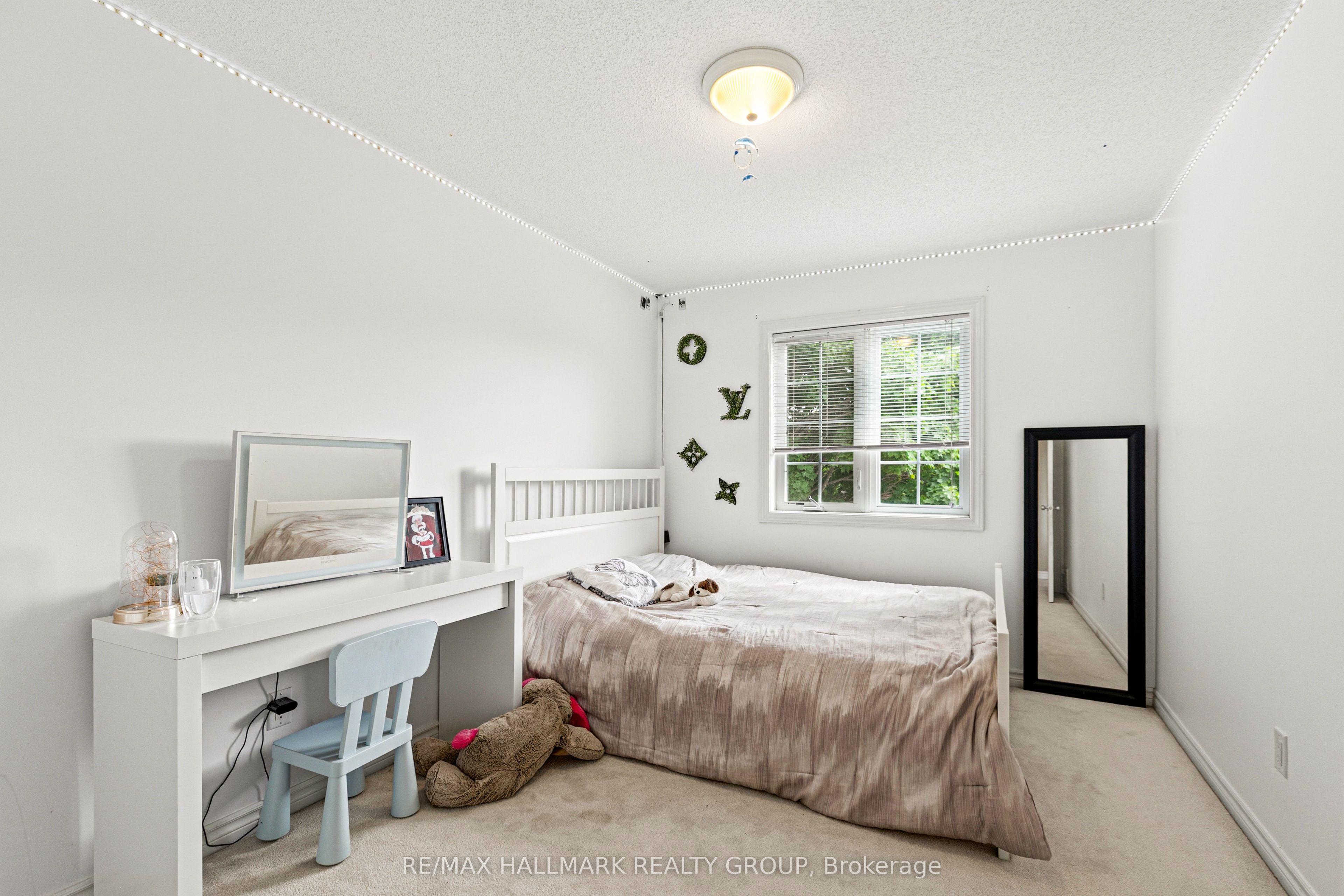 9 Blackshire Circle Property Photo 34
