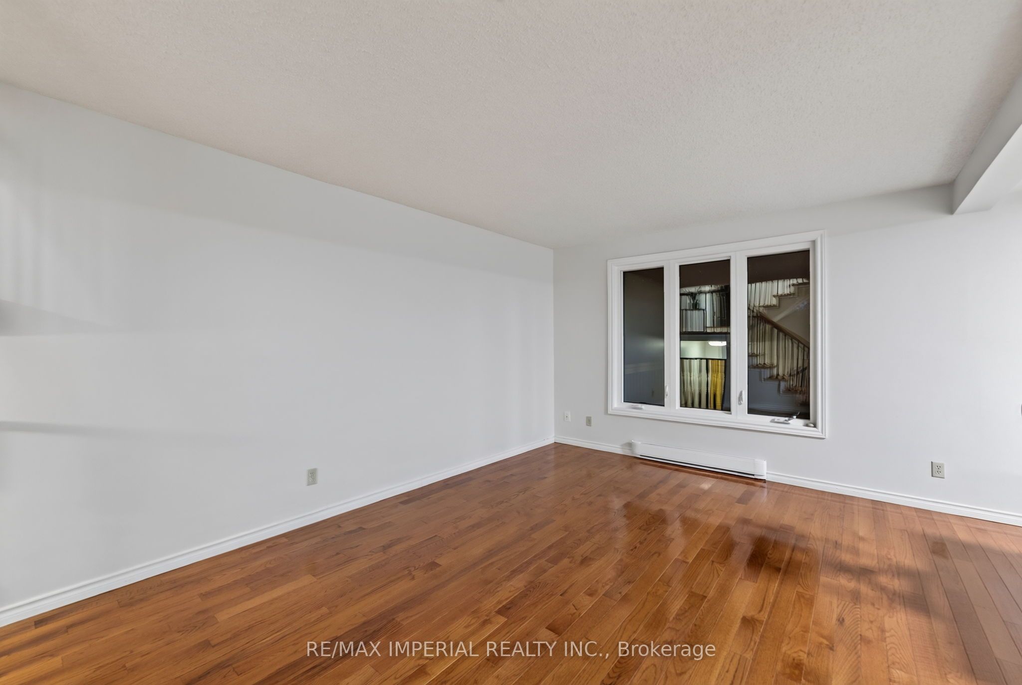 60 Radcliff Parkway Property Photo 22