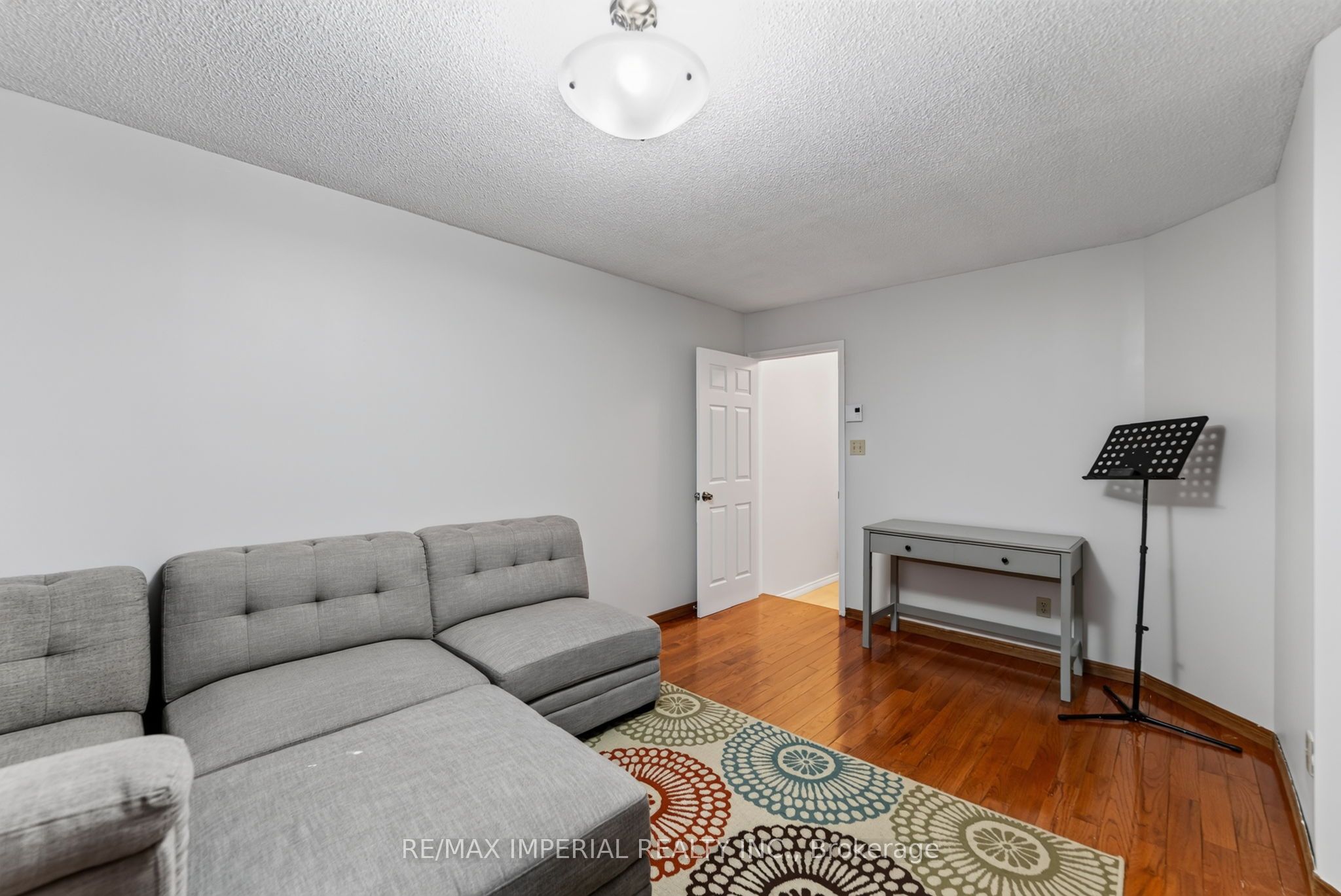 60 Radcliff Parkway Property Photo 29