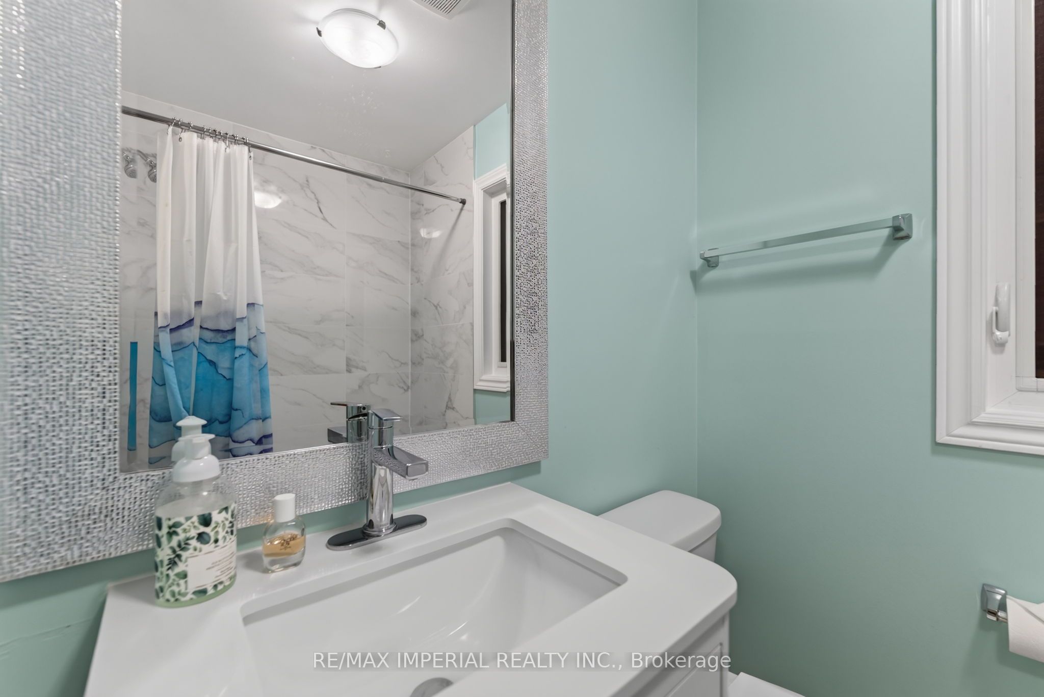 60 Radcliff Parkway Property Photo 34