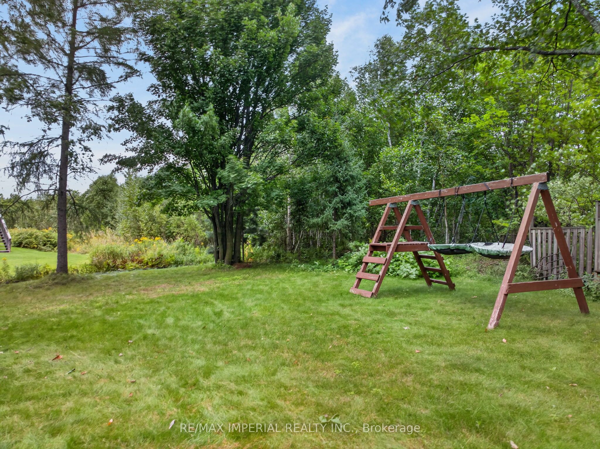 60 Radcliff Parkway Property Photo 44