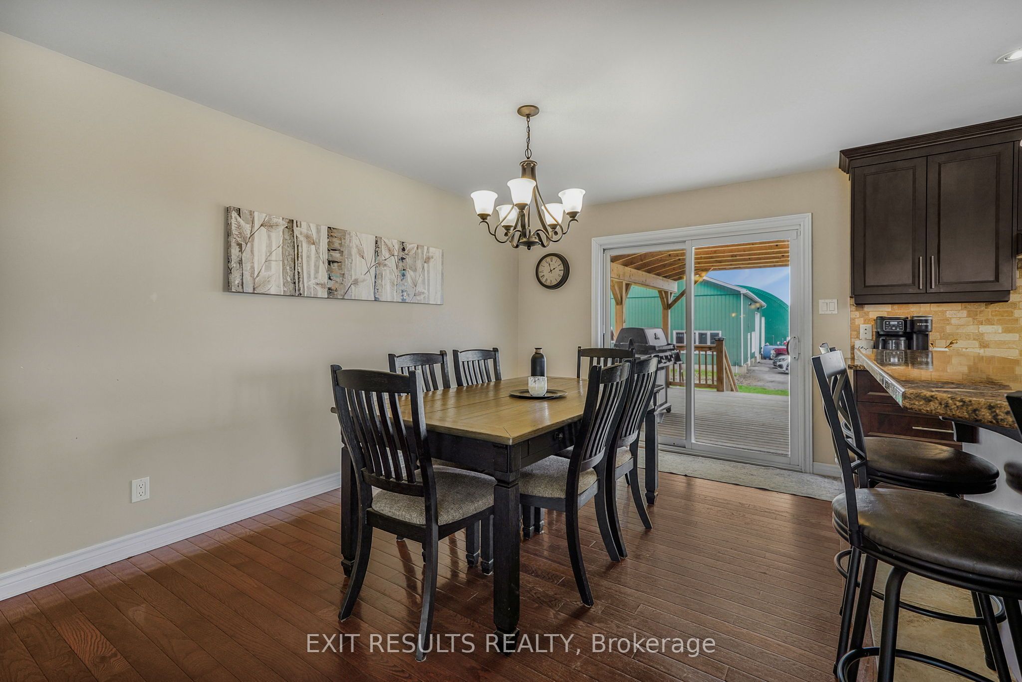 1887 Champlain Street Property Photo 10