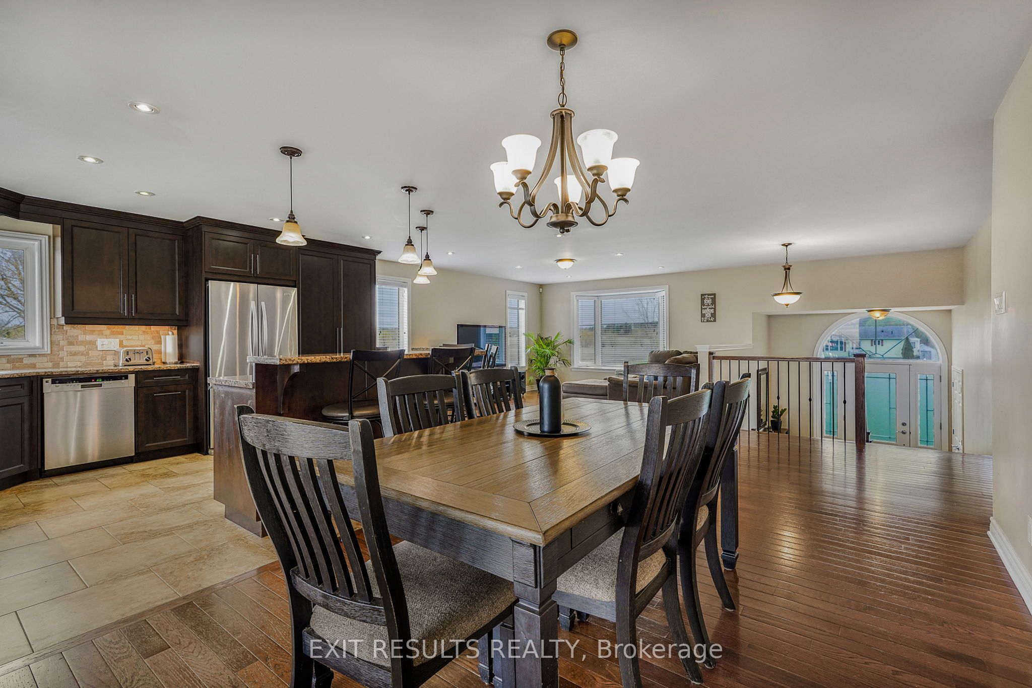 1887 Champlain Street Property Photo 12