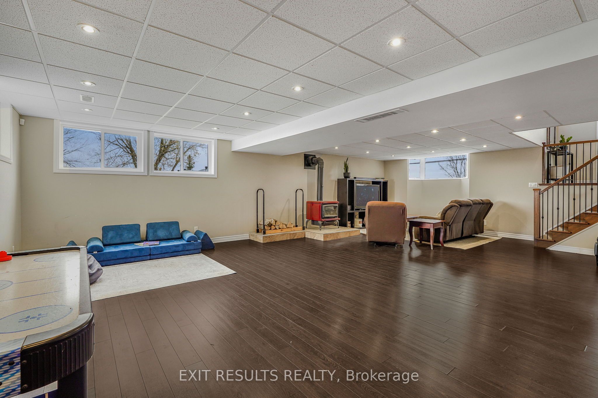 1887 Champlain Street Property Photo 26
