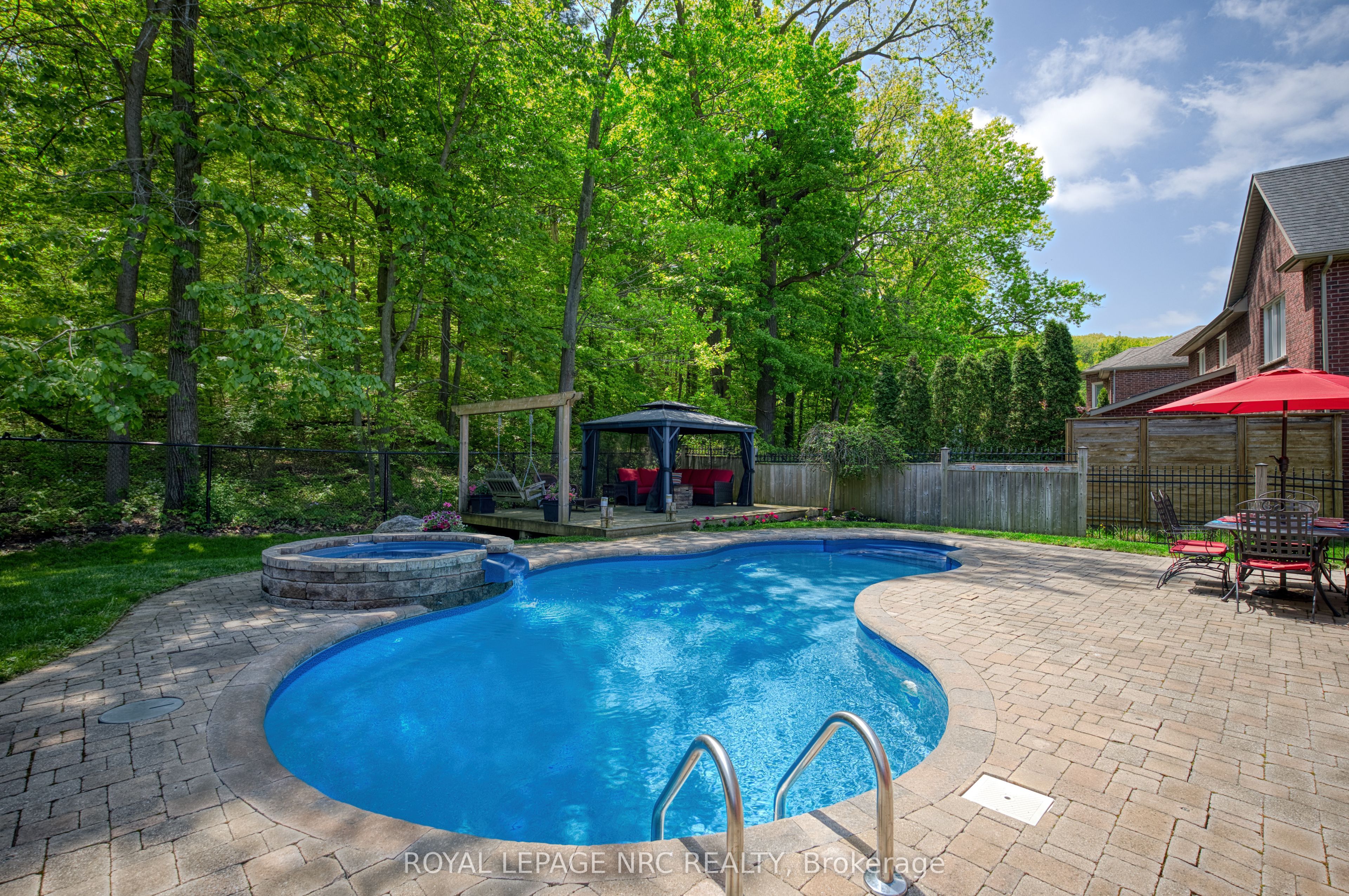 27 Bell Avenue Property Photo 5