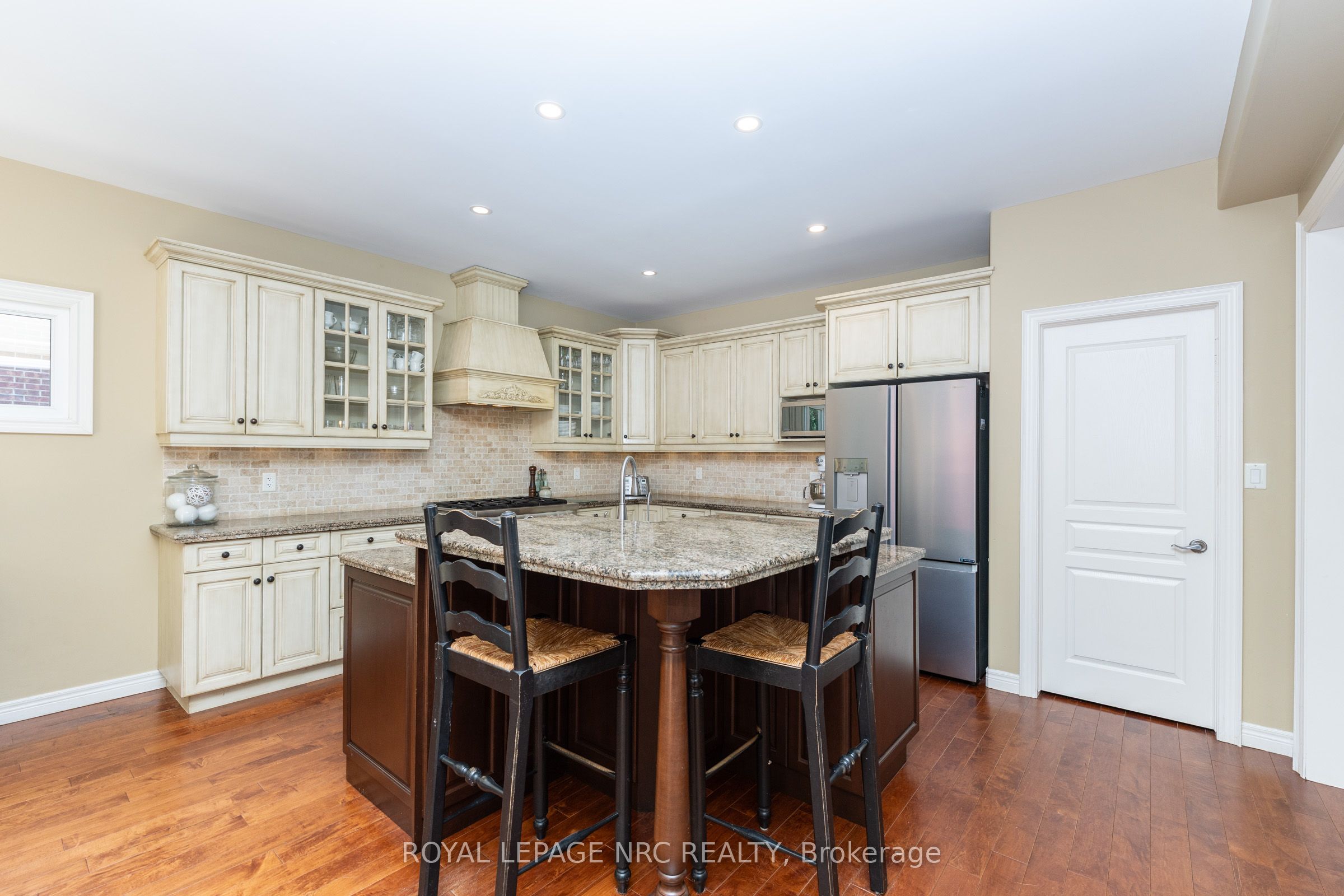27 Bell Avenue Property Photo 18