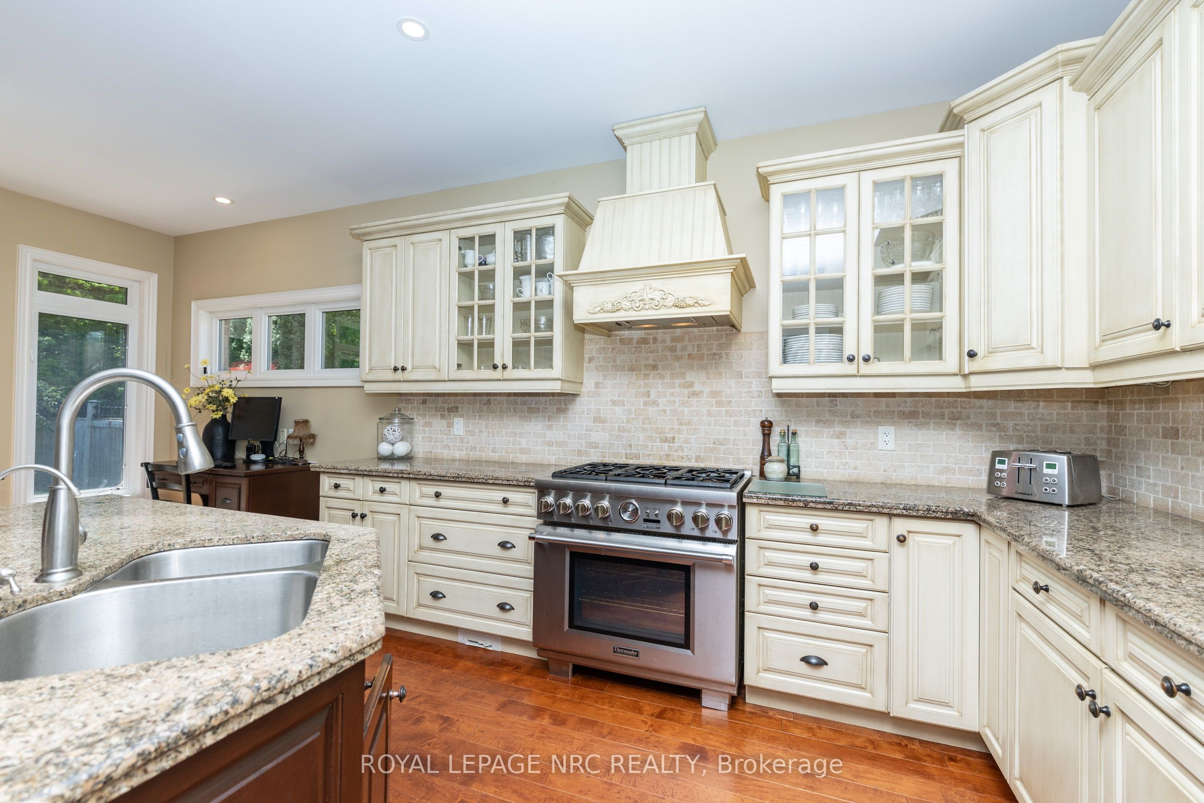 27 Bell Avenue Property Photo 21