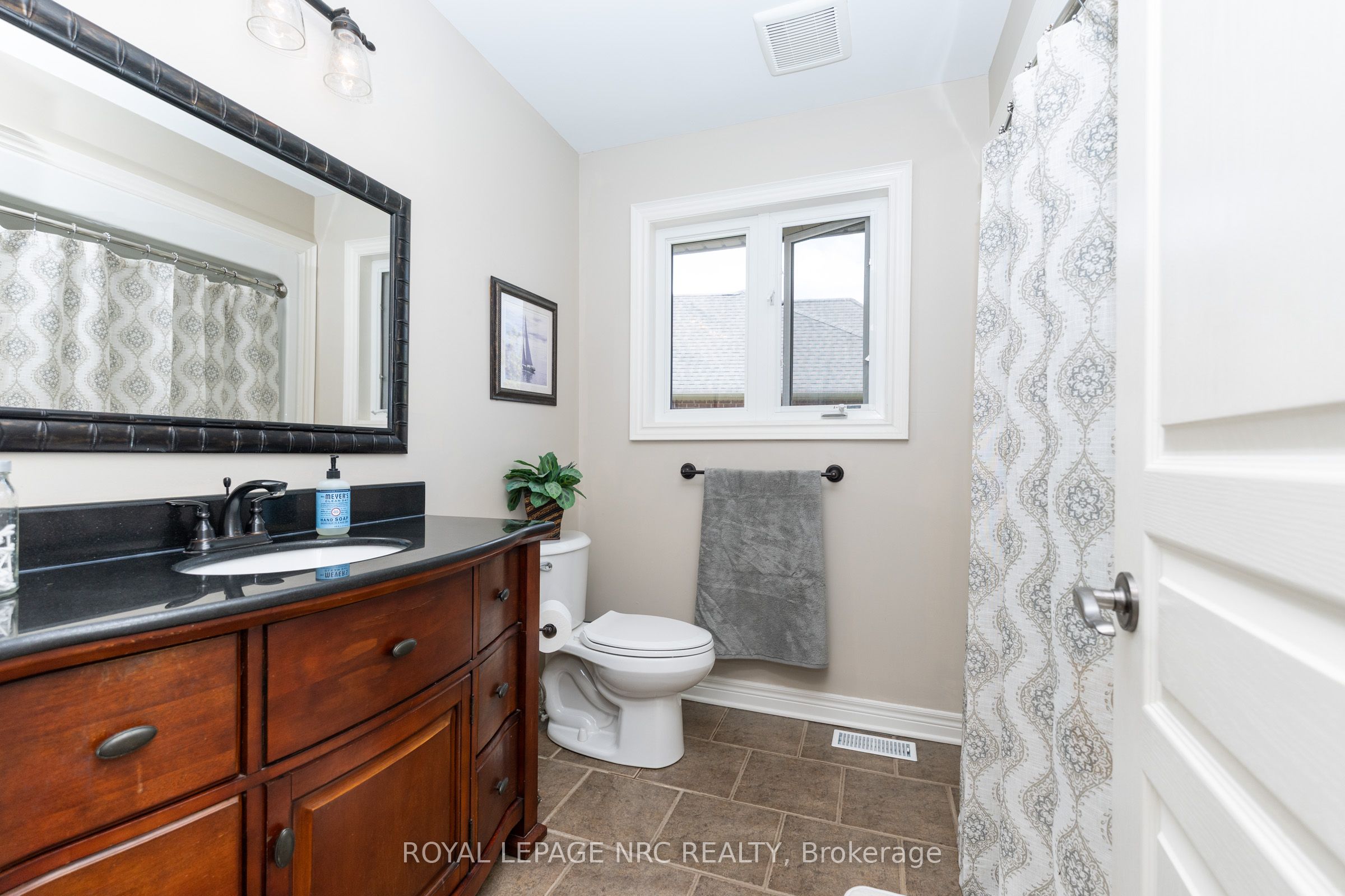 27 Bell Avenue Property Photo 31