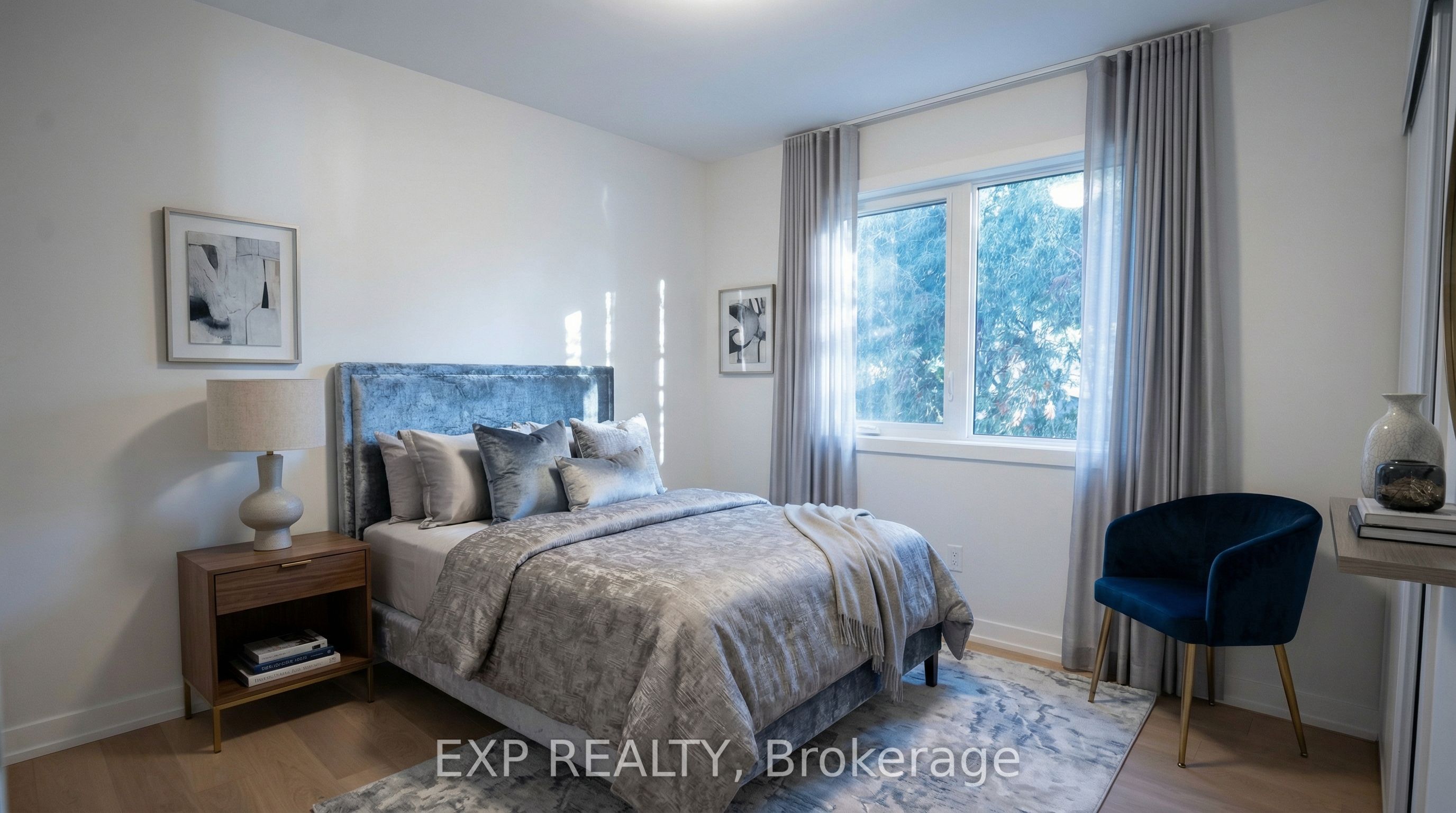 236 Woodroffe Avenue Property Photo 8