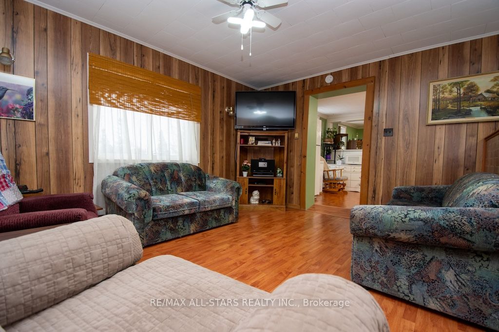 534 Fenel Road Property Photo 6