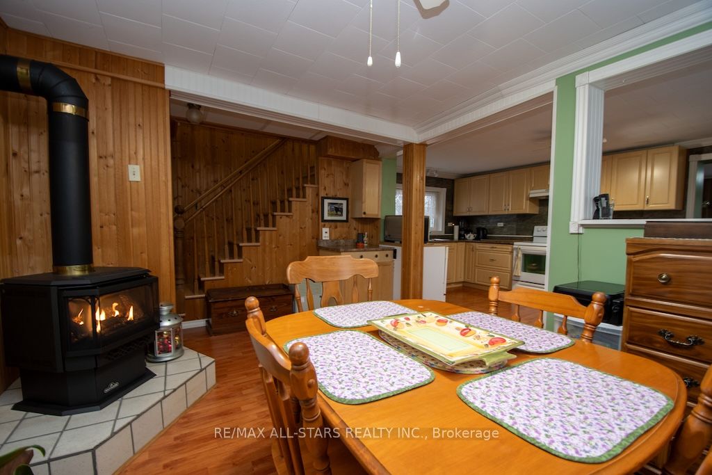 534 Fenel Road Property Photo 8