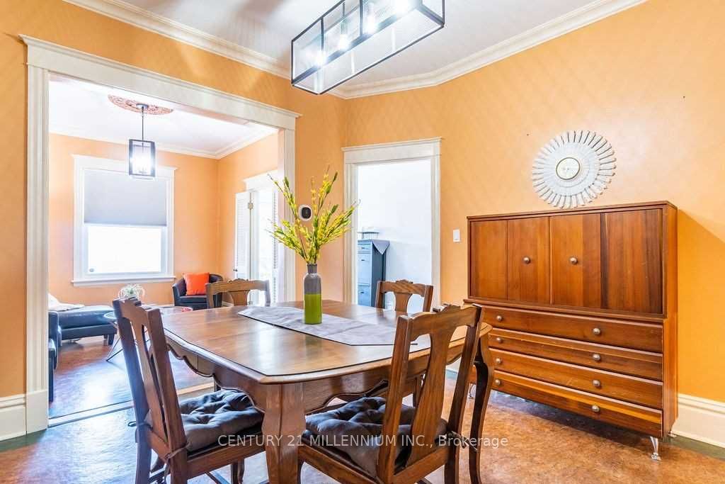 20 Dickson Avenue Property Photo 5