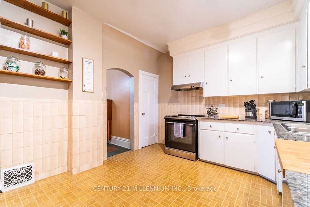 20 Dickson Avenue Property Photo 7