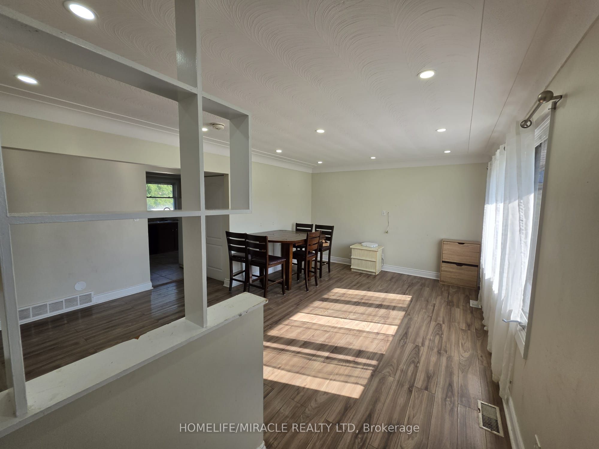 7150 Douglas Crescent Property Photo 2