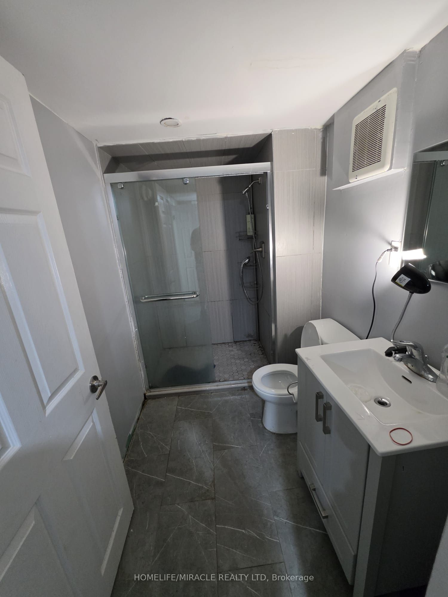 7150 Douglas Crescent Property Photo 8