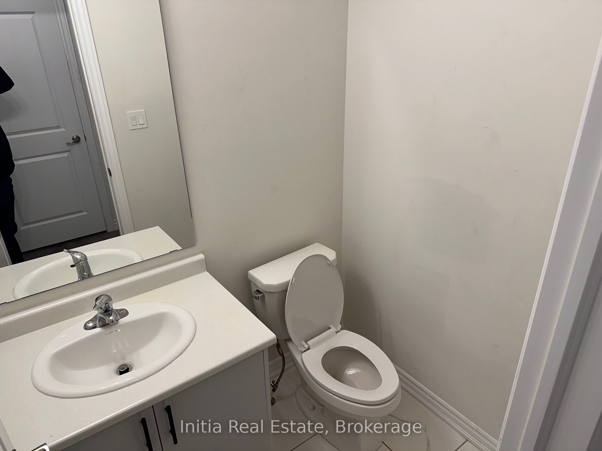 160 Alcorn Drive Property Photo 8