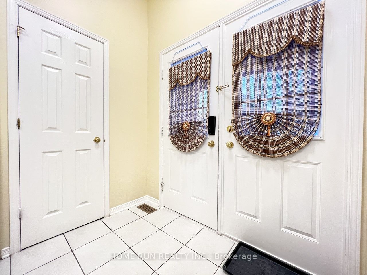 42 Hemlo Crescent Property Photo 6