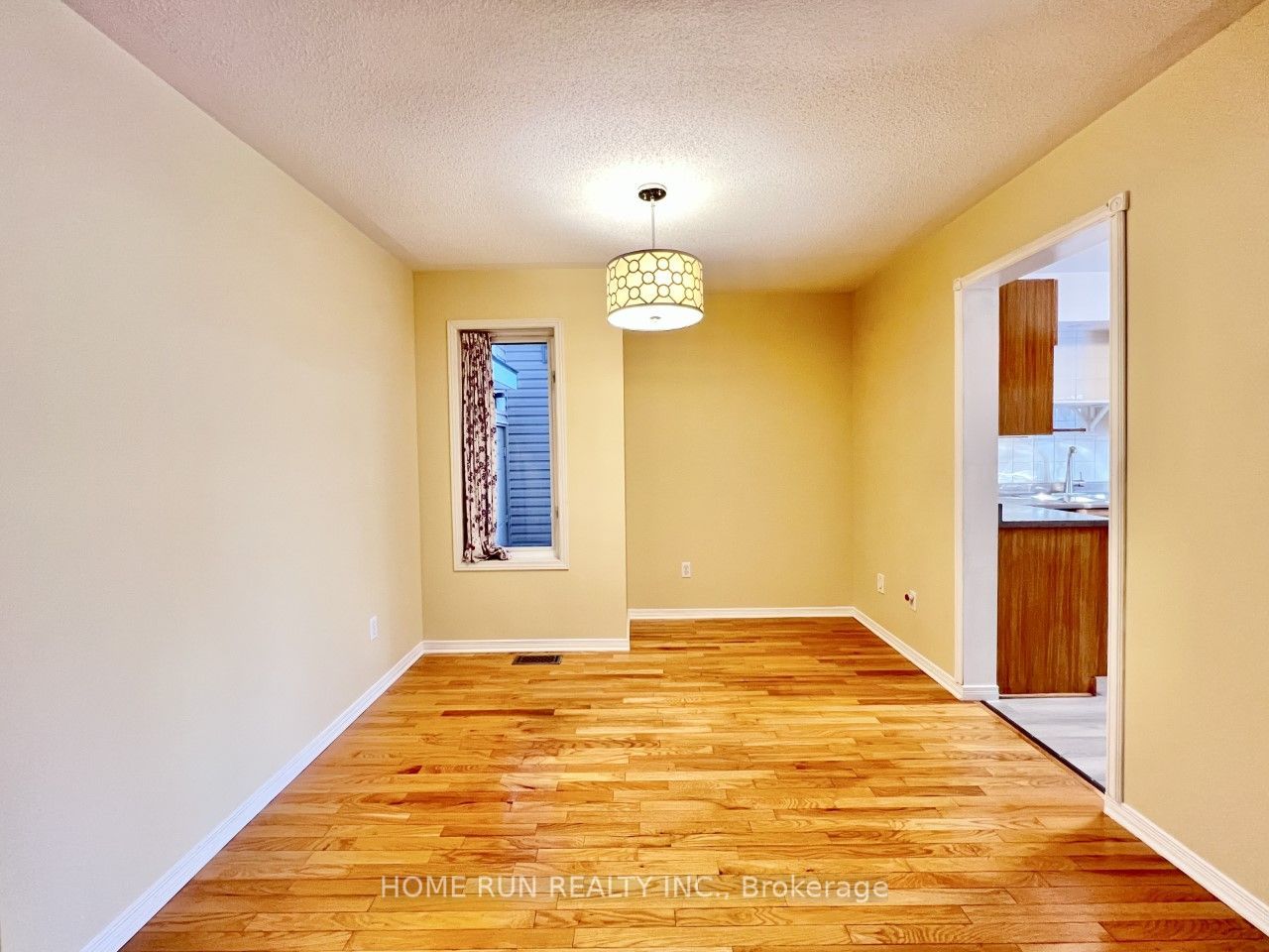 42 Hemlo Crescent Property Photo 8